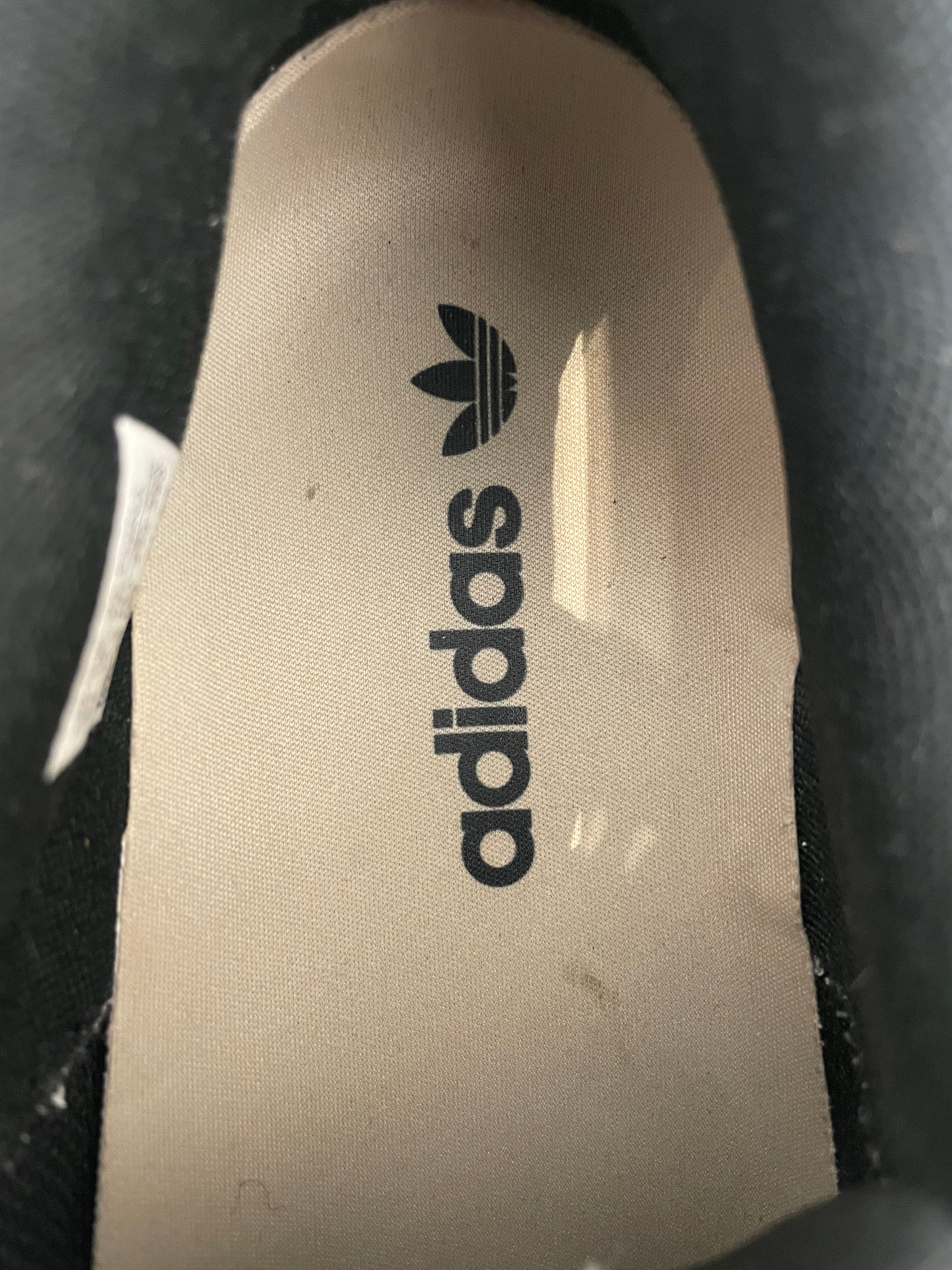 adidas/SHADOWTURF SFTM FOOTWEAR/Low-Sneakers/US 11/Stripe/Leather/CML/GY7017 view 3