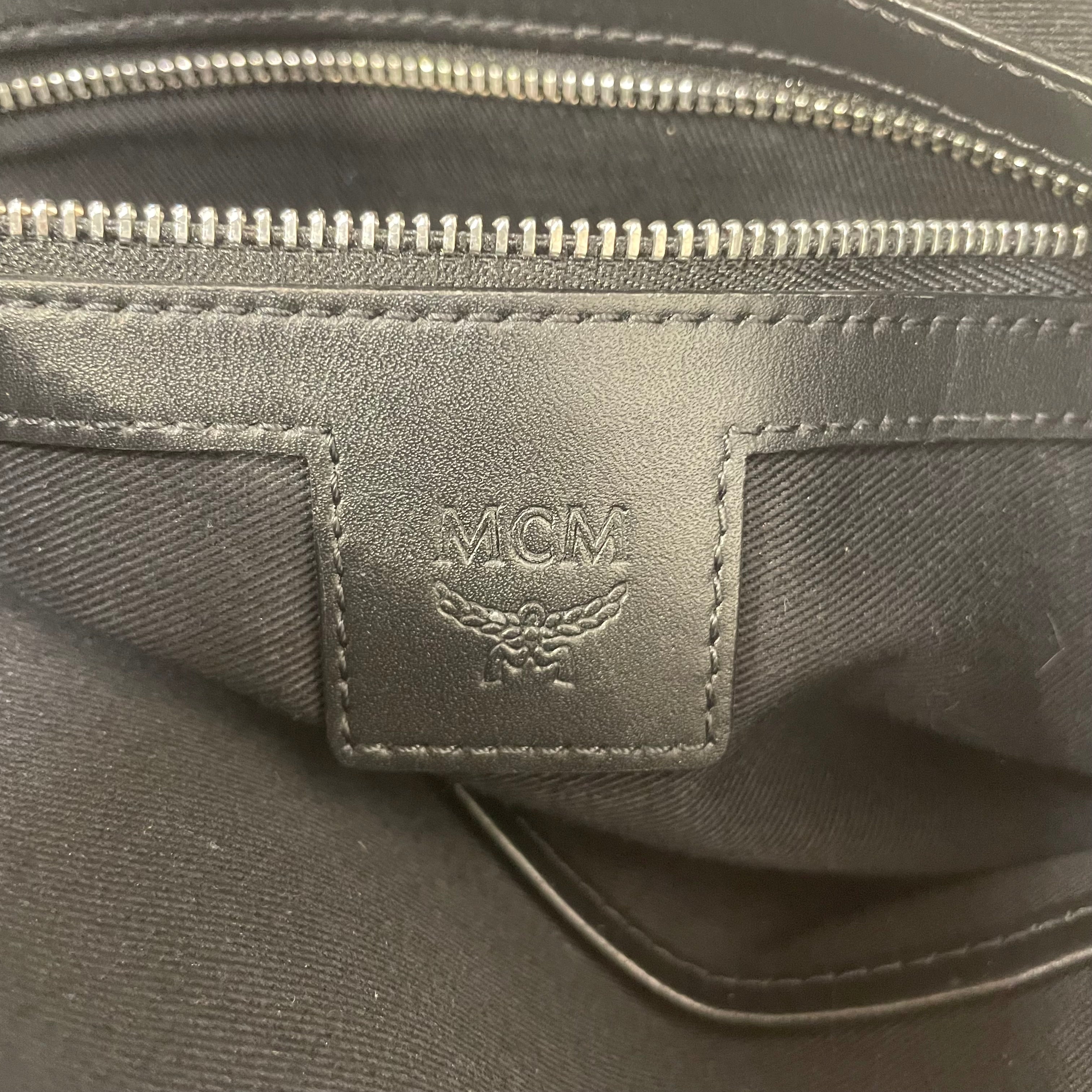 MCM/Cross Body Bag/Monogram/Leather/BLK/POUCH/VISETOS view 3