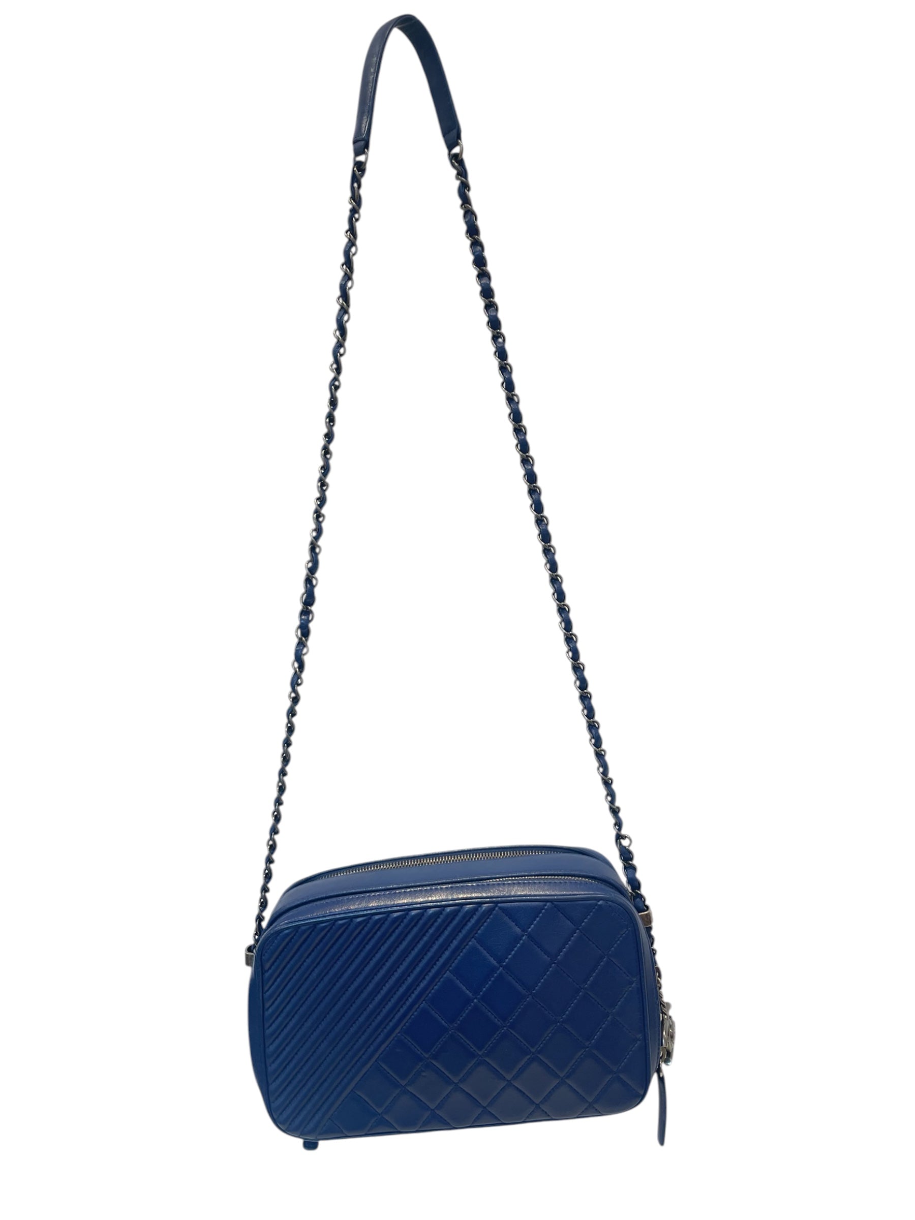 CHANEL/Cross Body Bag/Leather/NVY/fix view 2