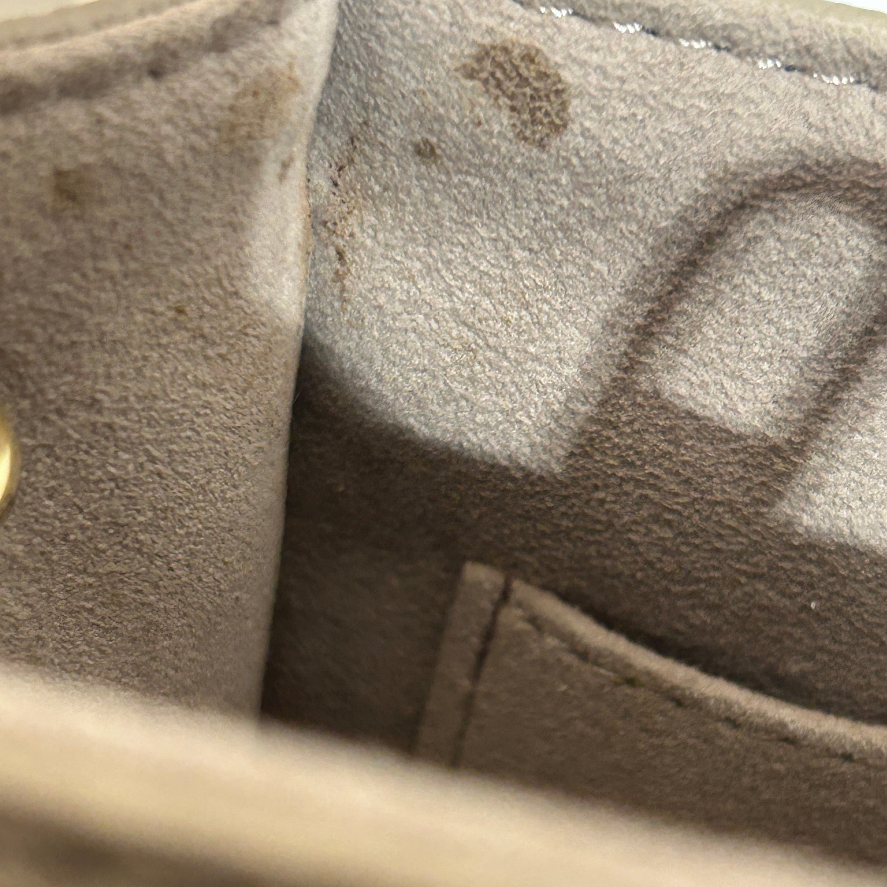 LOUIS VUITTON/Bag/Monogram/Leather/CRM/ON THE GO PM view 5