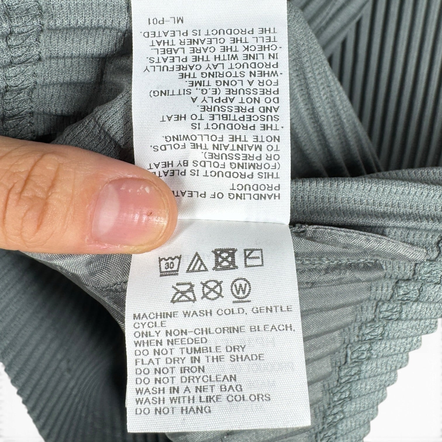 HOMME PLISSE ISSEY MIYAKE/Tank Top/Polyester/GRY/Technical-Pleated Tank Top view 4