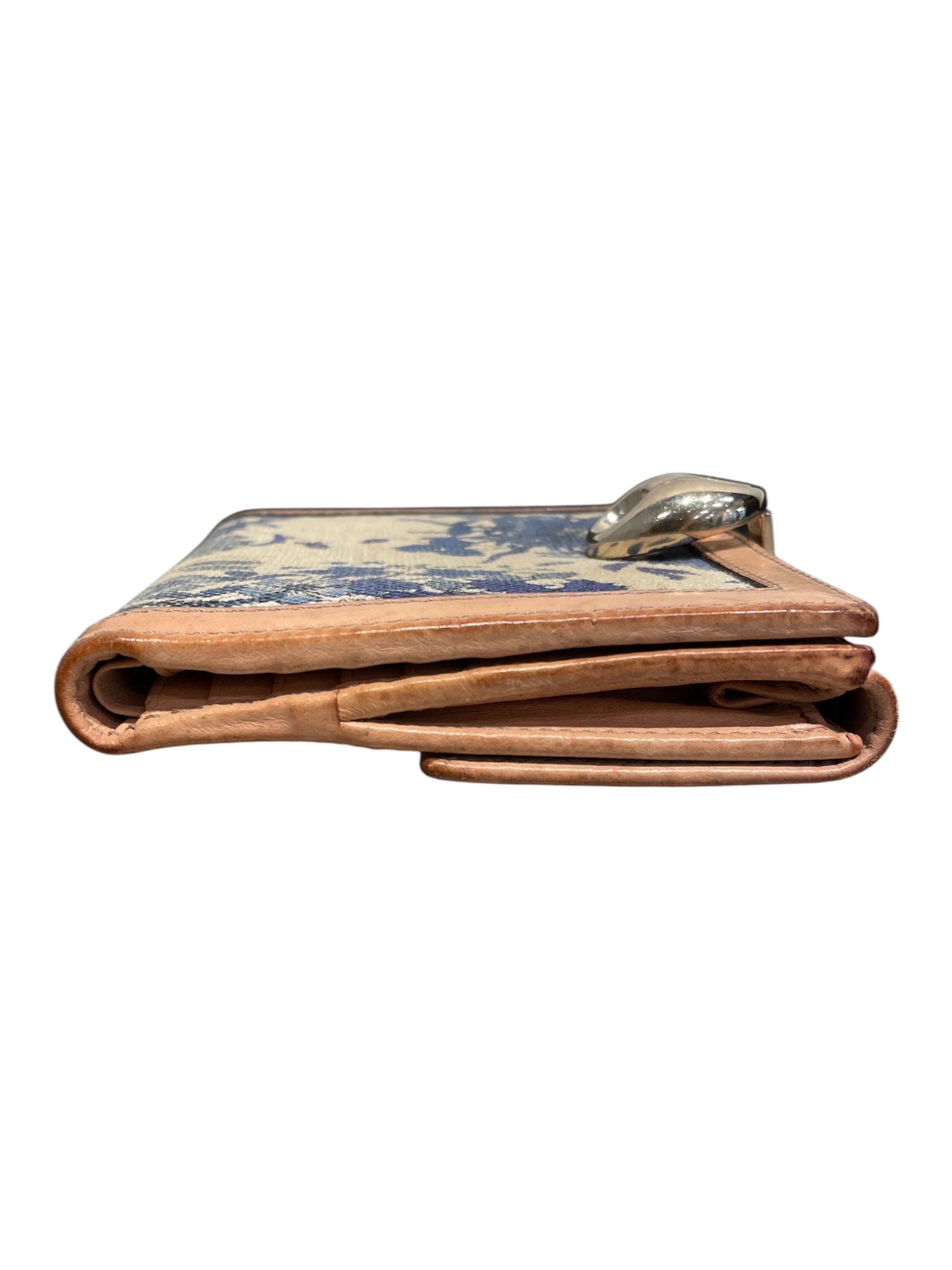 GUCCI/Bifold Wallet/All Over Print/BEG/Floral Print Canvas Compact view 3