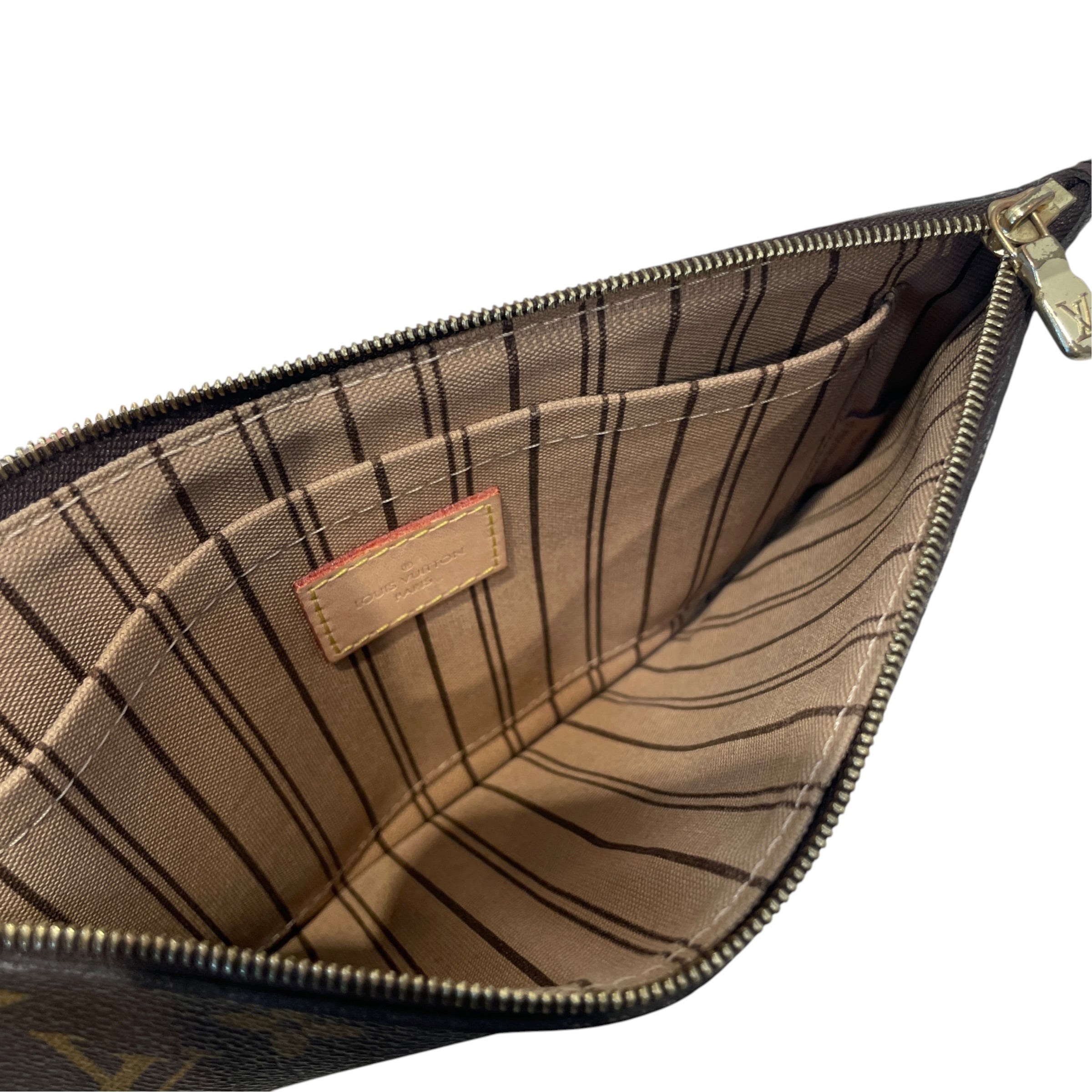 LOUIS VUITTON/Pouch/Monogram/Leather/BRW/Neverfull Pouch view 3
