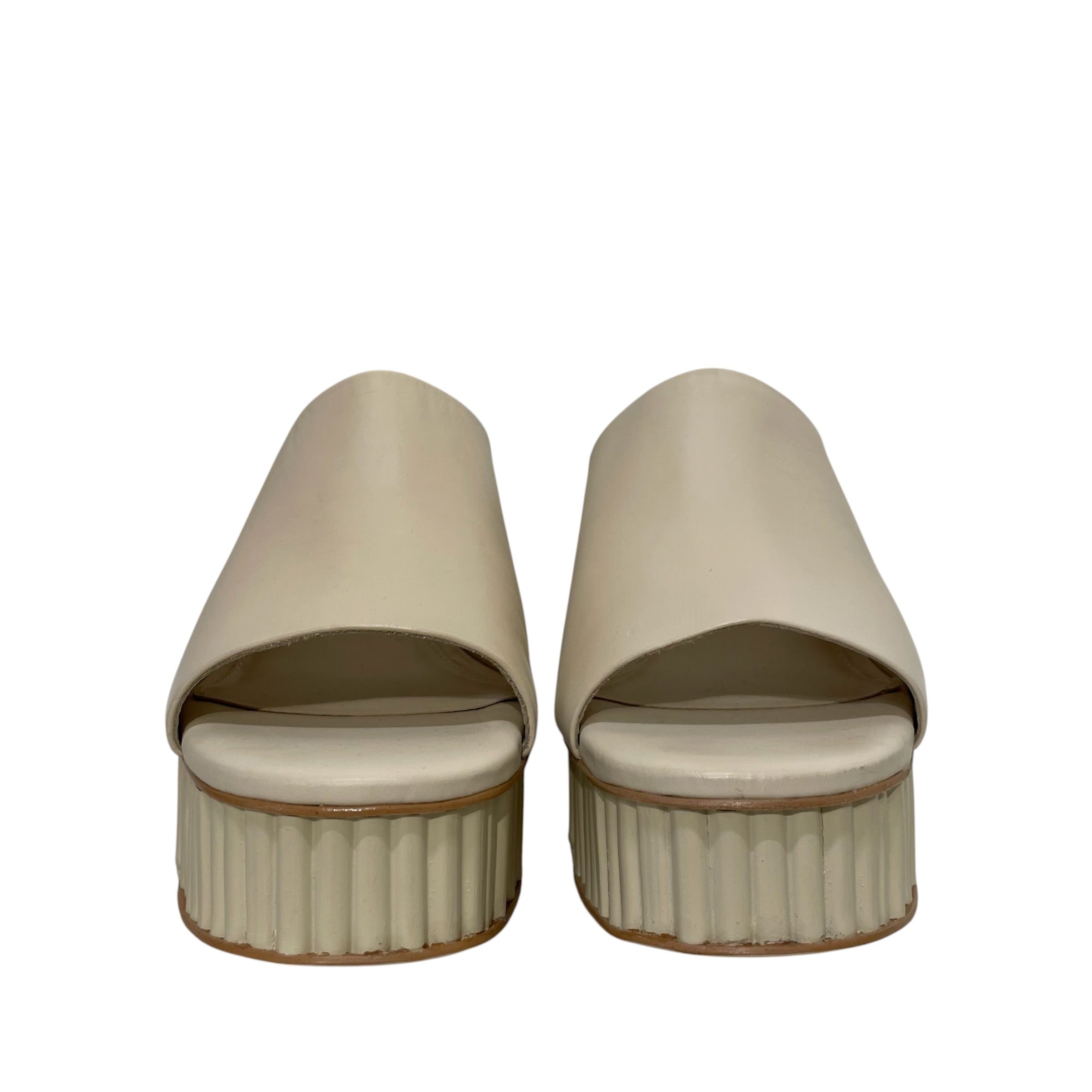 cult gaia/Heels/EU 40/CRM/Open-Toe/ view 3