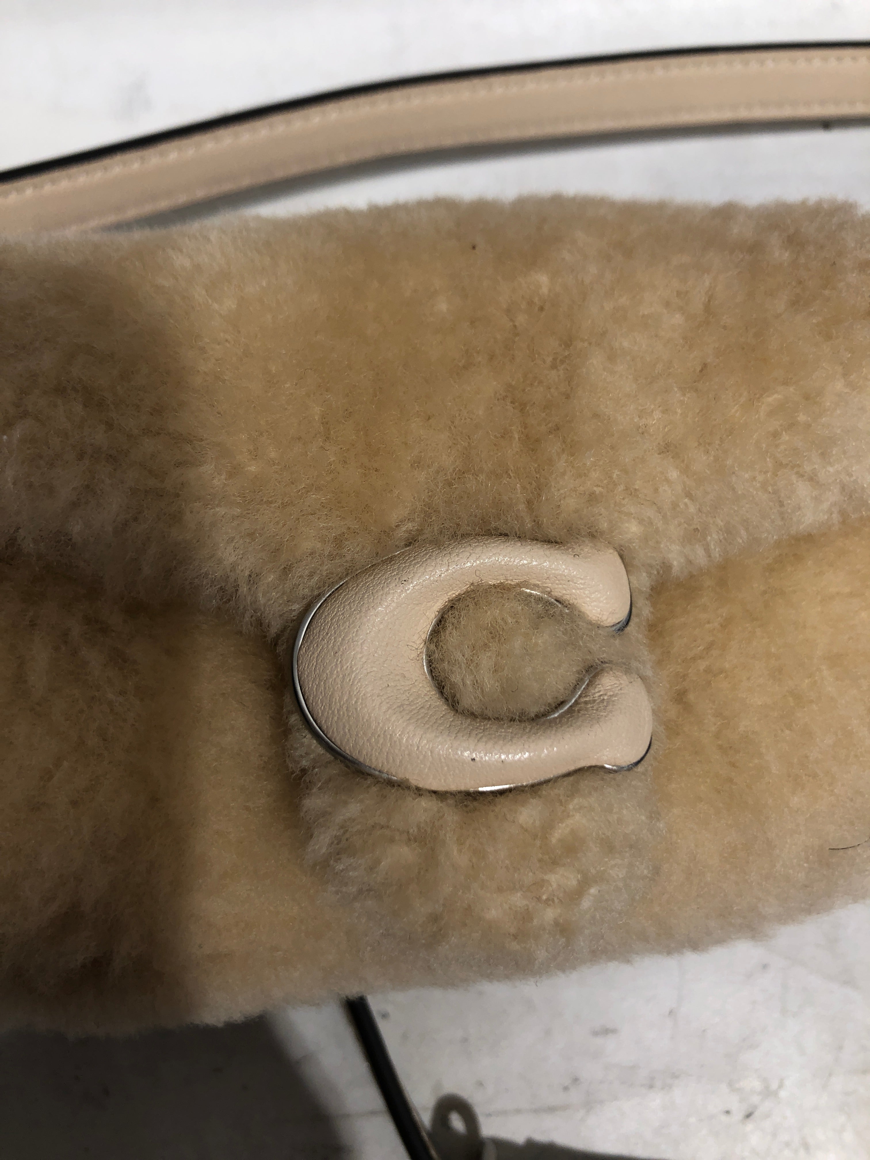 COACH/Cross Body Bag/Sheepskin/CRM/Sherling Pillow Tabby Crossbod view 5