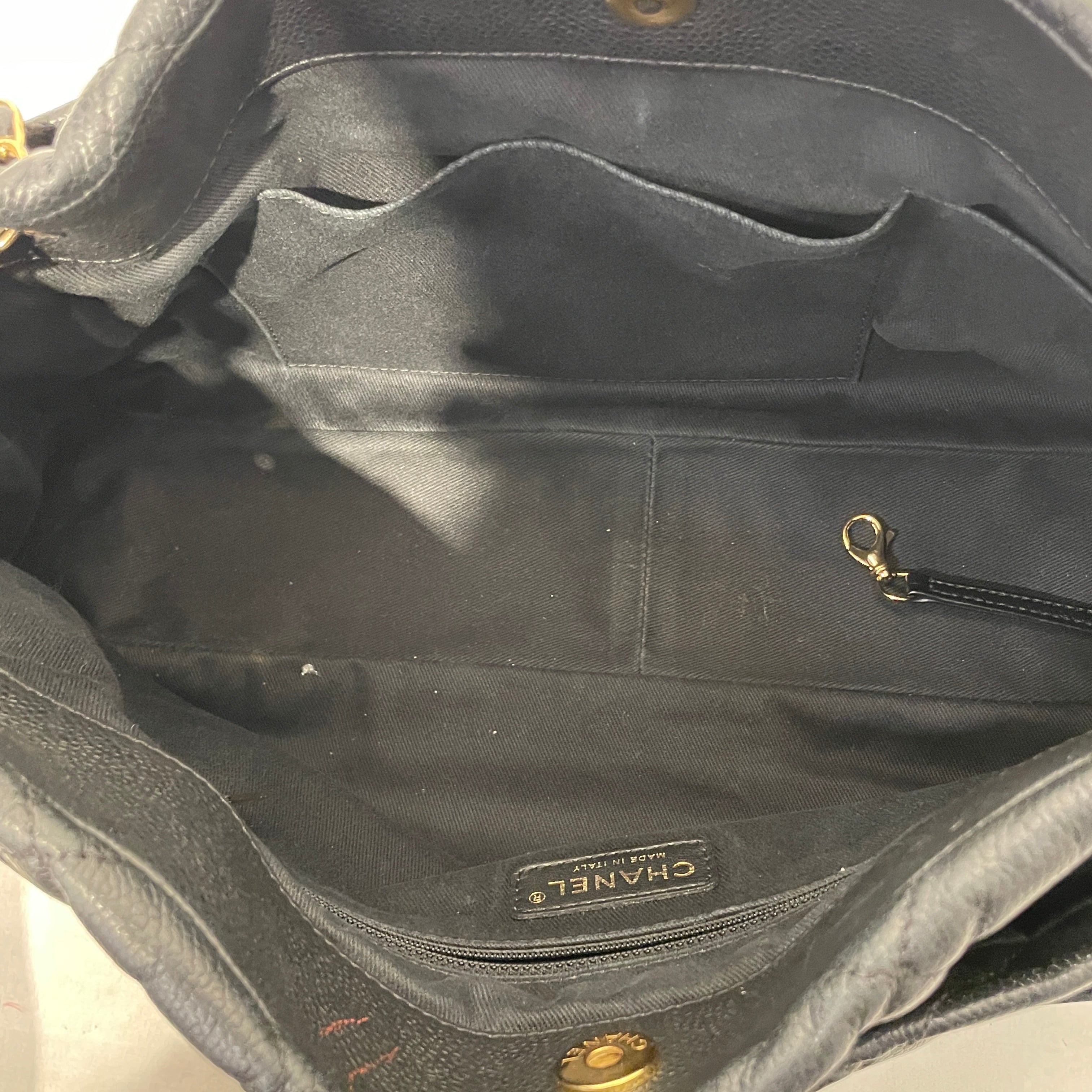 CHANEL/Tote Bag/Leather/BLK/CC/QUILTED/JUMBO view 4