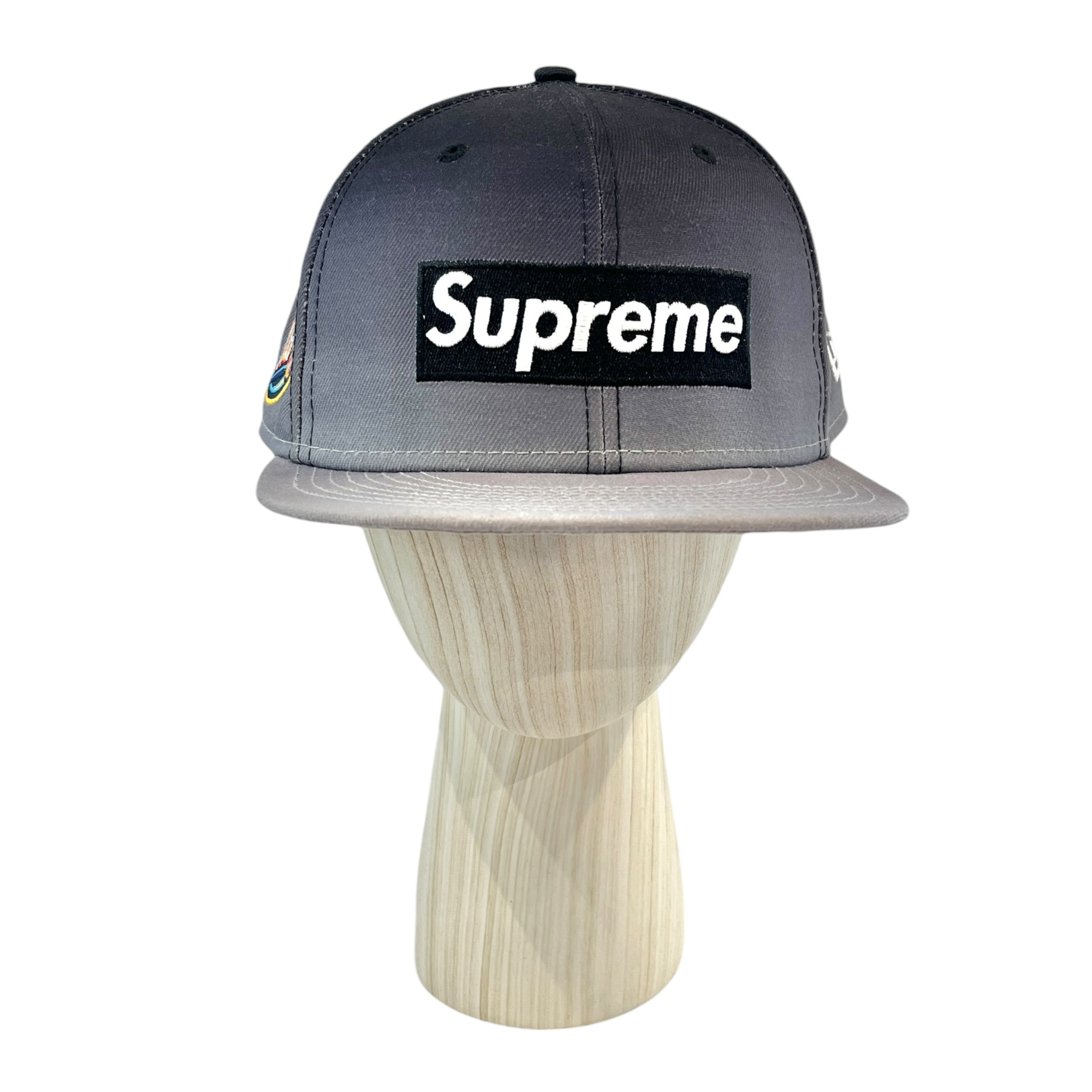 Supreme/NEW ERA/Cap/8/Graphic/Cotton/GRY/M's/Gradient Box Logo Fitted view 1