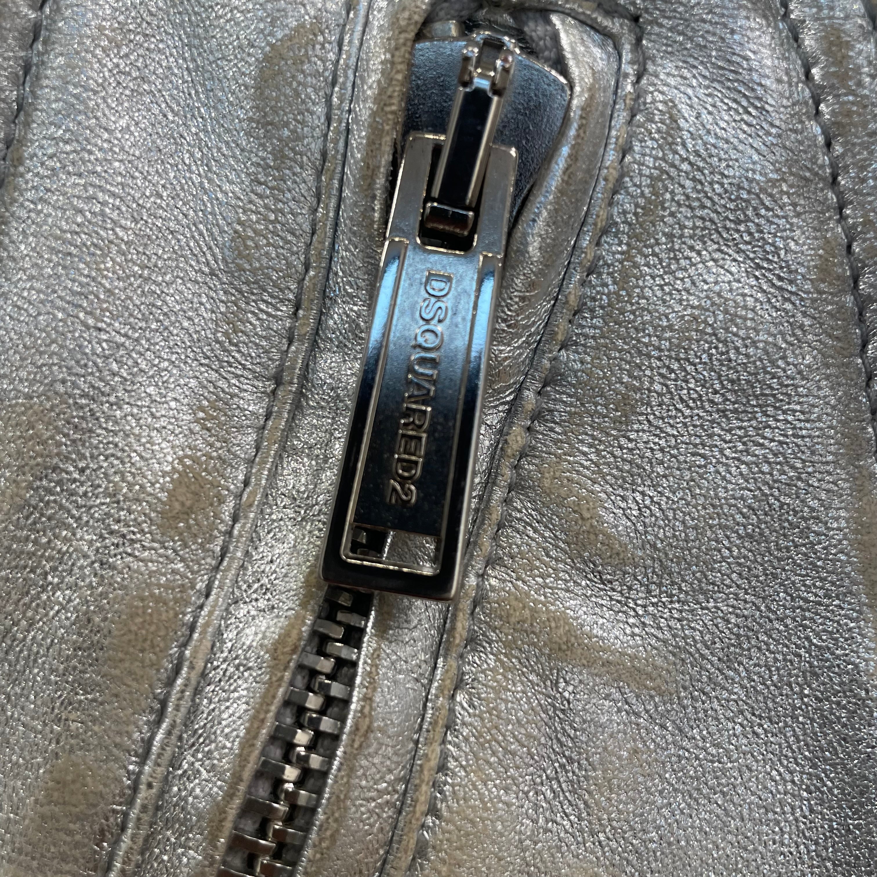DSQUARED2/Skirt/38/Leather/SLV/asymmetrical zipper view 3