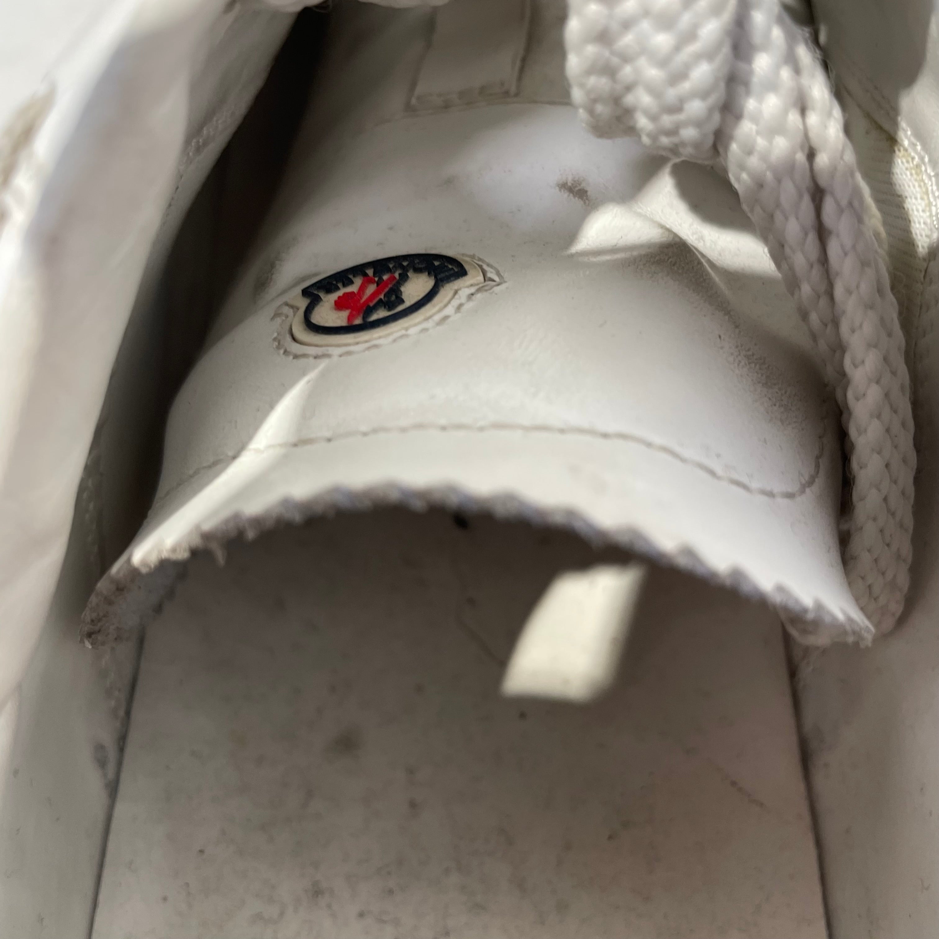 MONCLER/Low-Sneakers/EU 44/Leather/WHT/ view 6