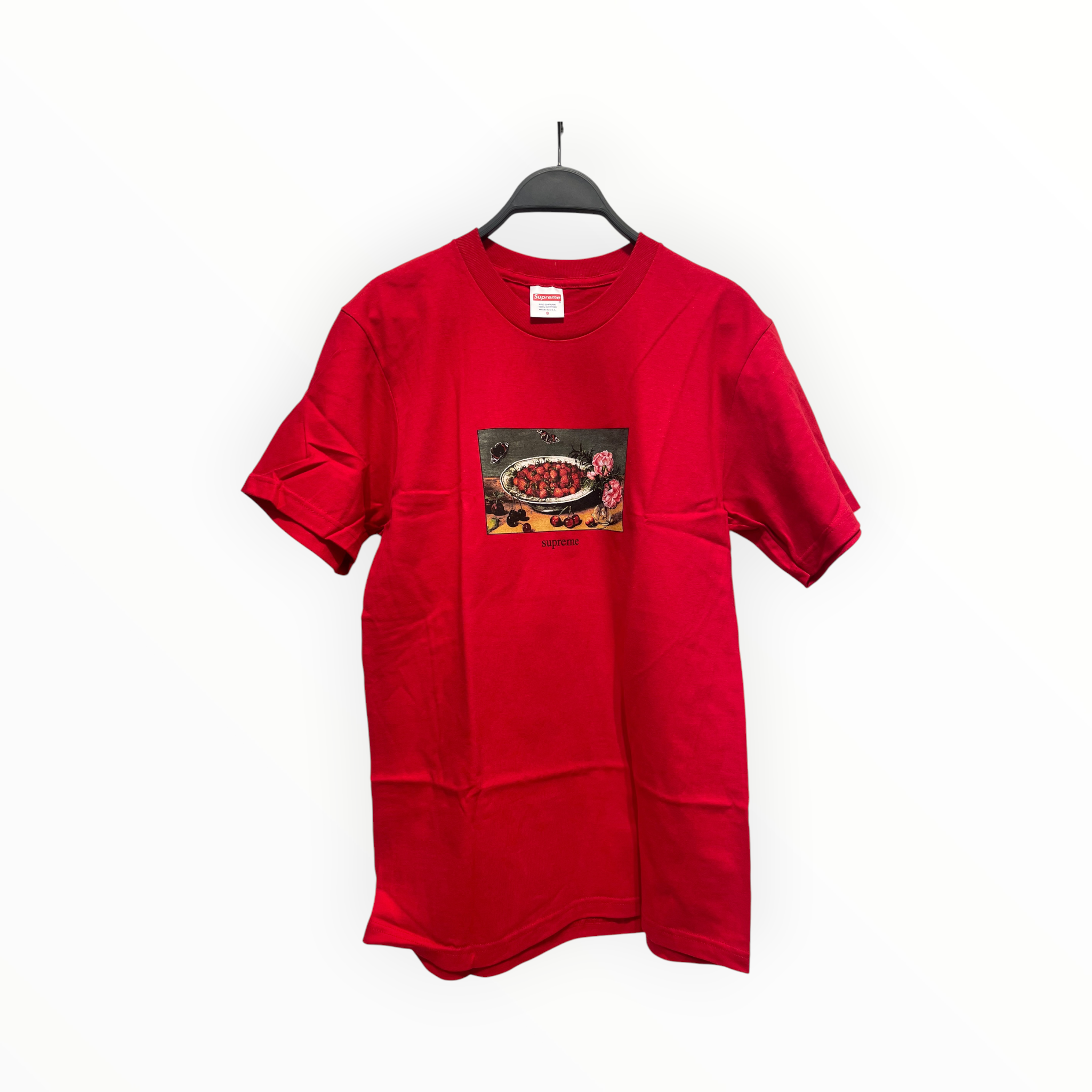 Supreme/T-Shirt/S/Cotton/RED/STRAWBERRY STILL LIFE 2023