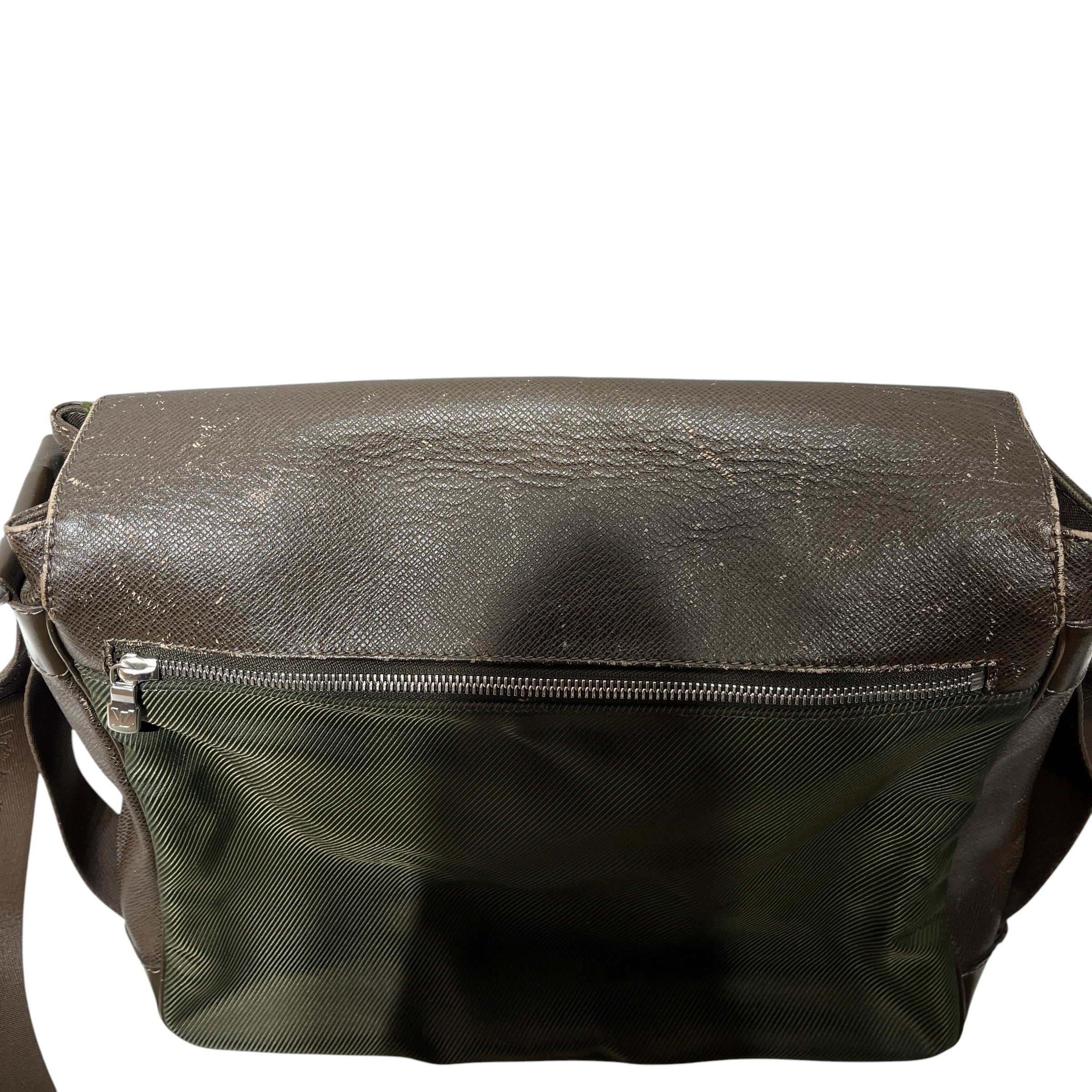 LOUIS VUITTON/Cross Body Bag/Leather/BRW/messenger bag, silver accents view 3