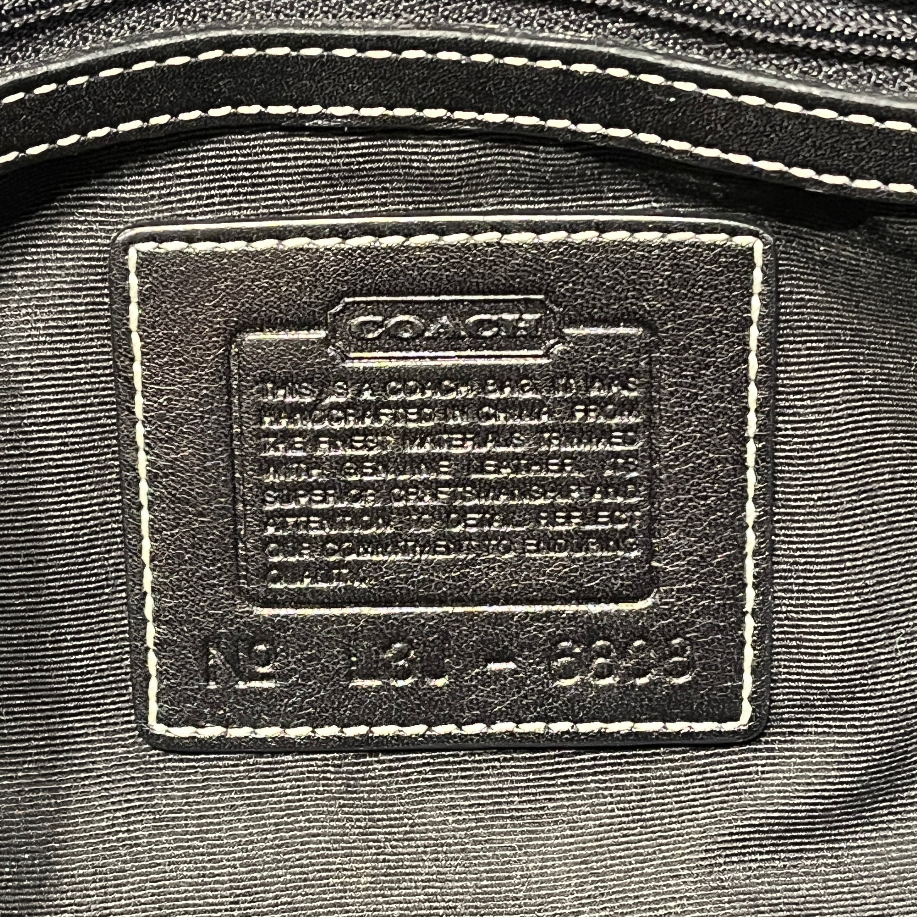 COACH/Vintage/Hand Bag/Monogram/Leather/BLK/6808 Soho Signature Flap 2004 view 6