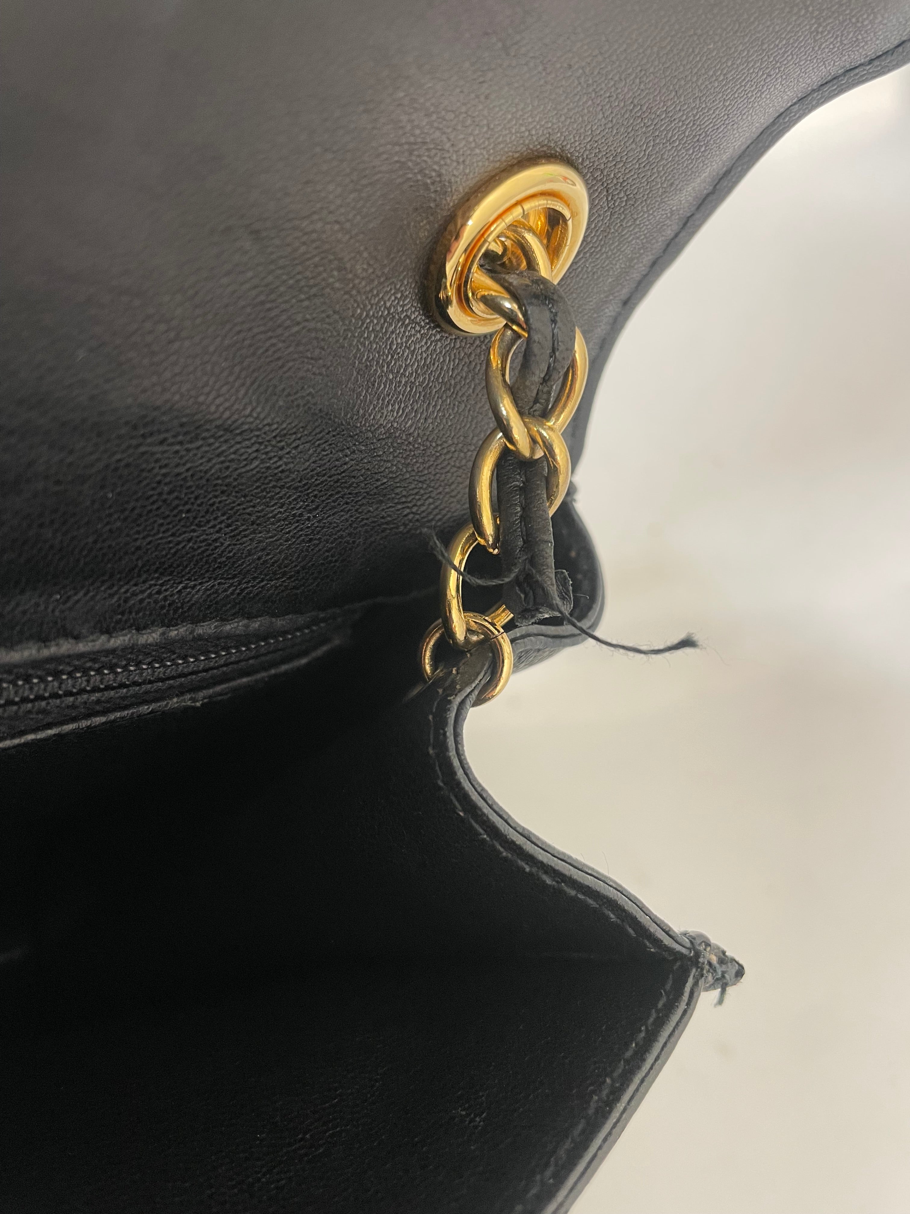 CHANEL/Cross Body Bag/Leather/BLK/Quilted Matelasse view 7