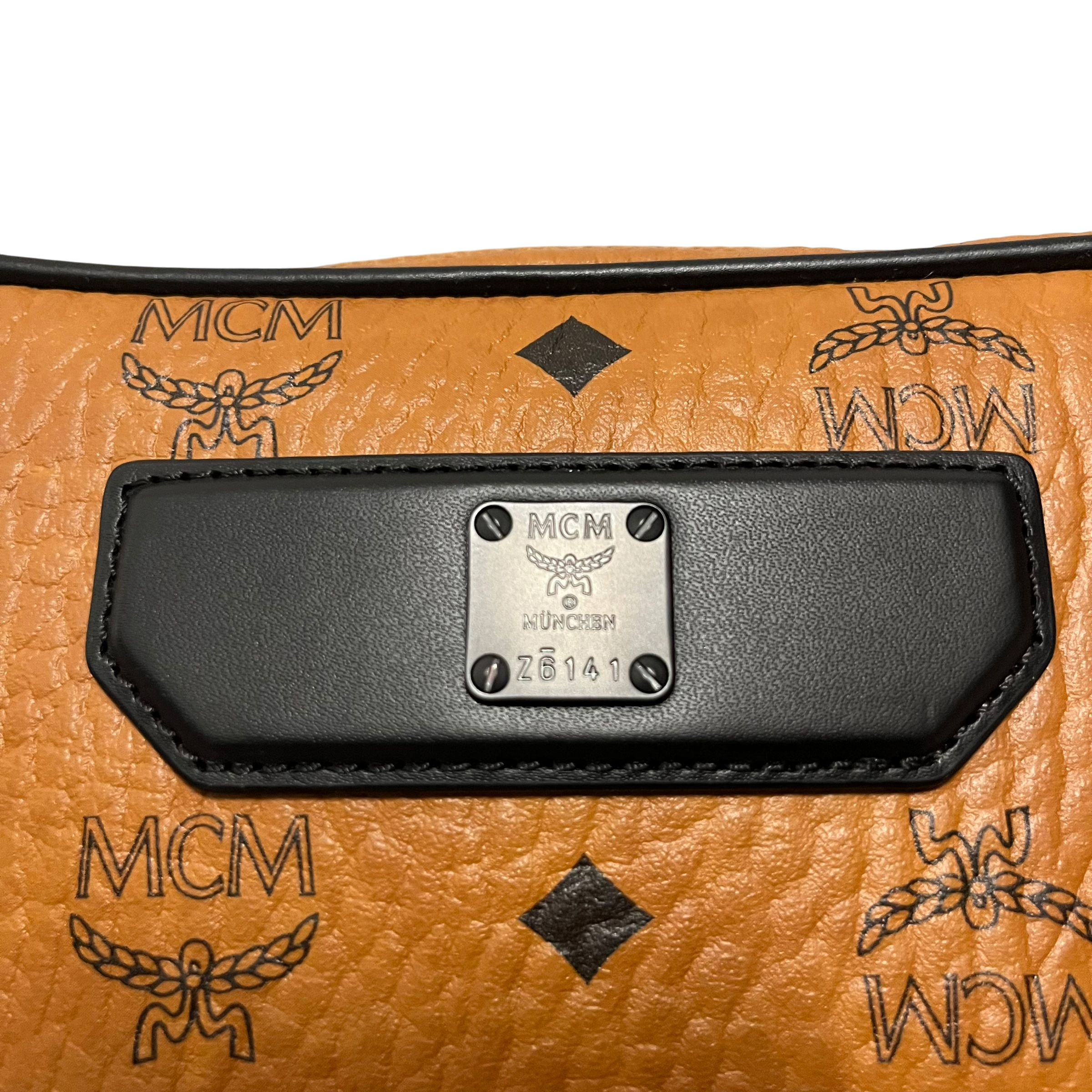 MCM/Cross Body Bag/Monogram/Leather/CML/Nomad Visetos Pouch view 4