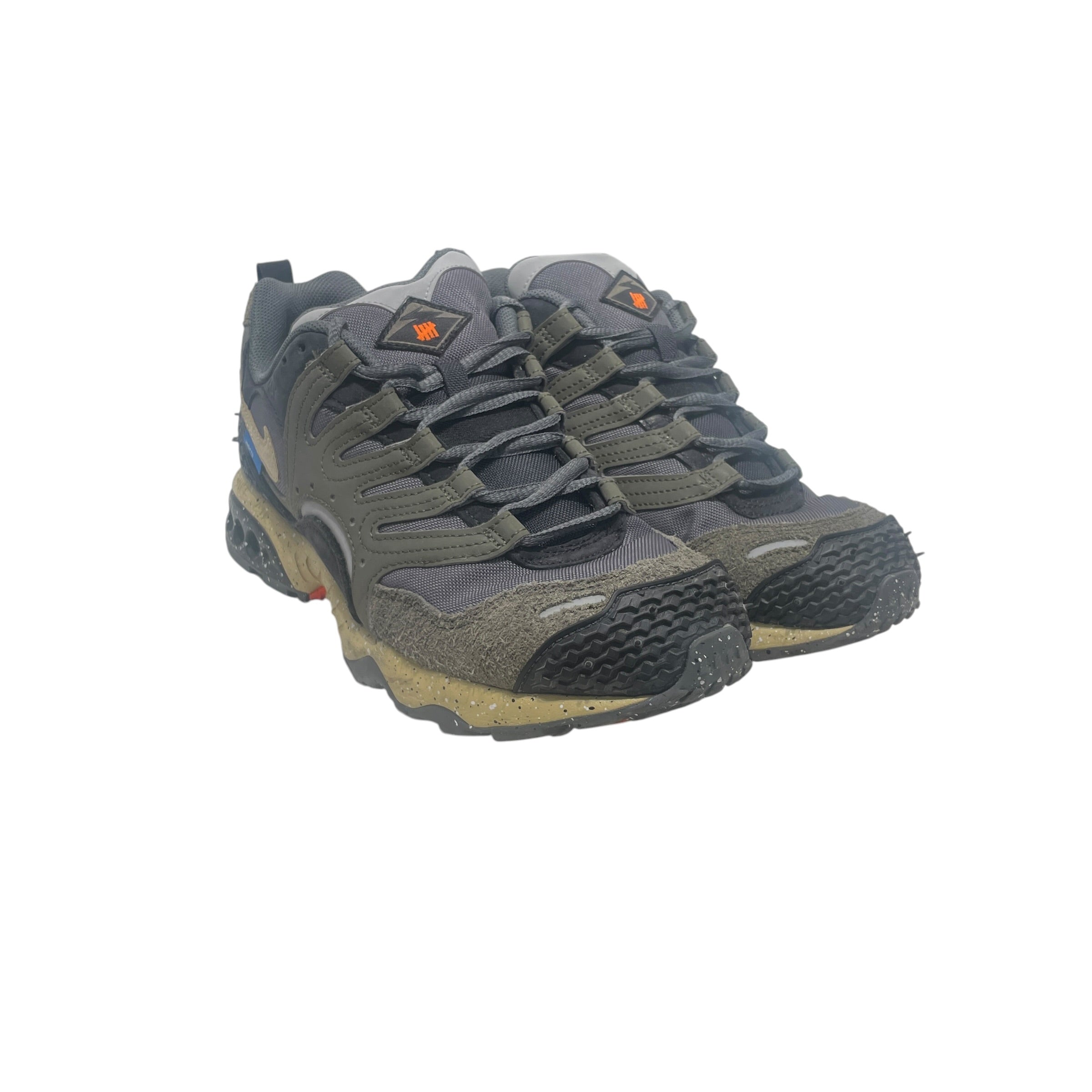 NIKE/Low-Sneakers/US 9.5/Cotton/KHK/air terra humara view 1