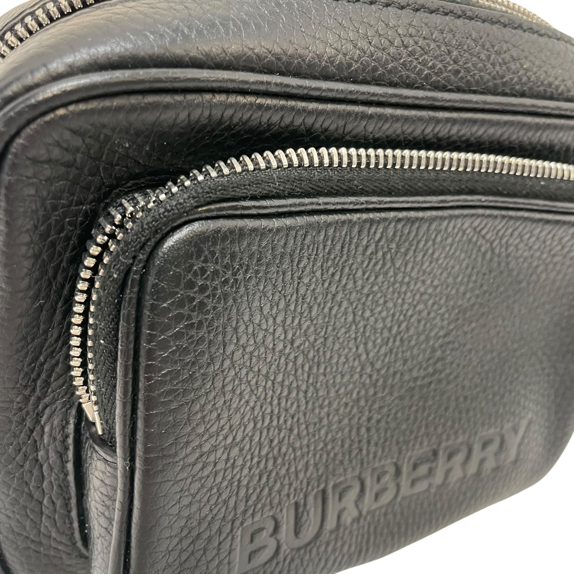 BURBERRY/Cross Body Bag/Leather/BLK/3d pocket camera bag view 6