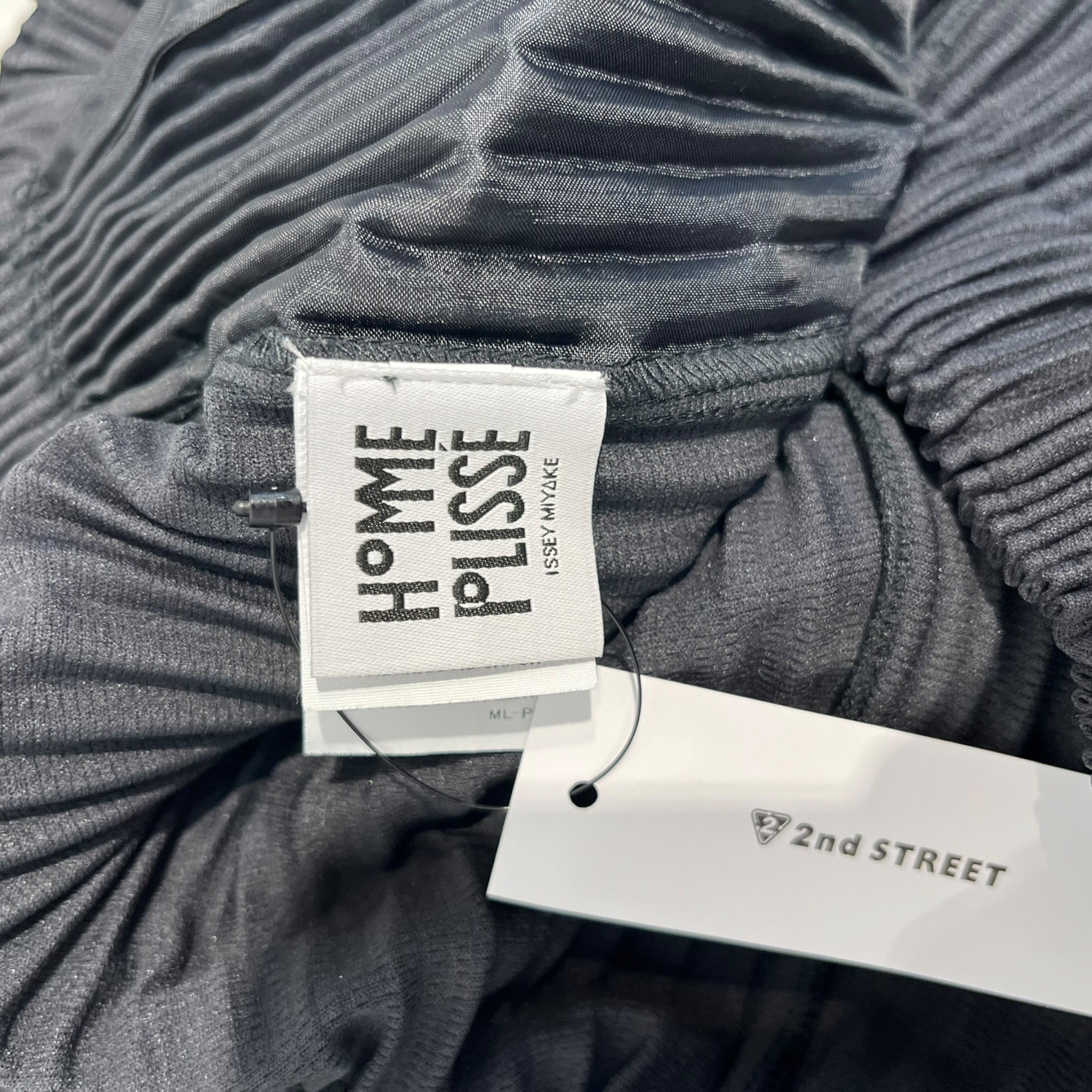 ISSEY MIYAKE/Pants/2/Polyester/BLK/PLEATED view 3