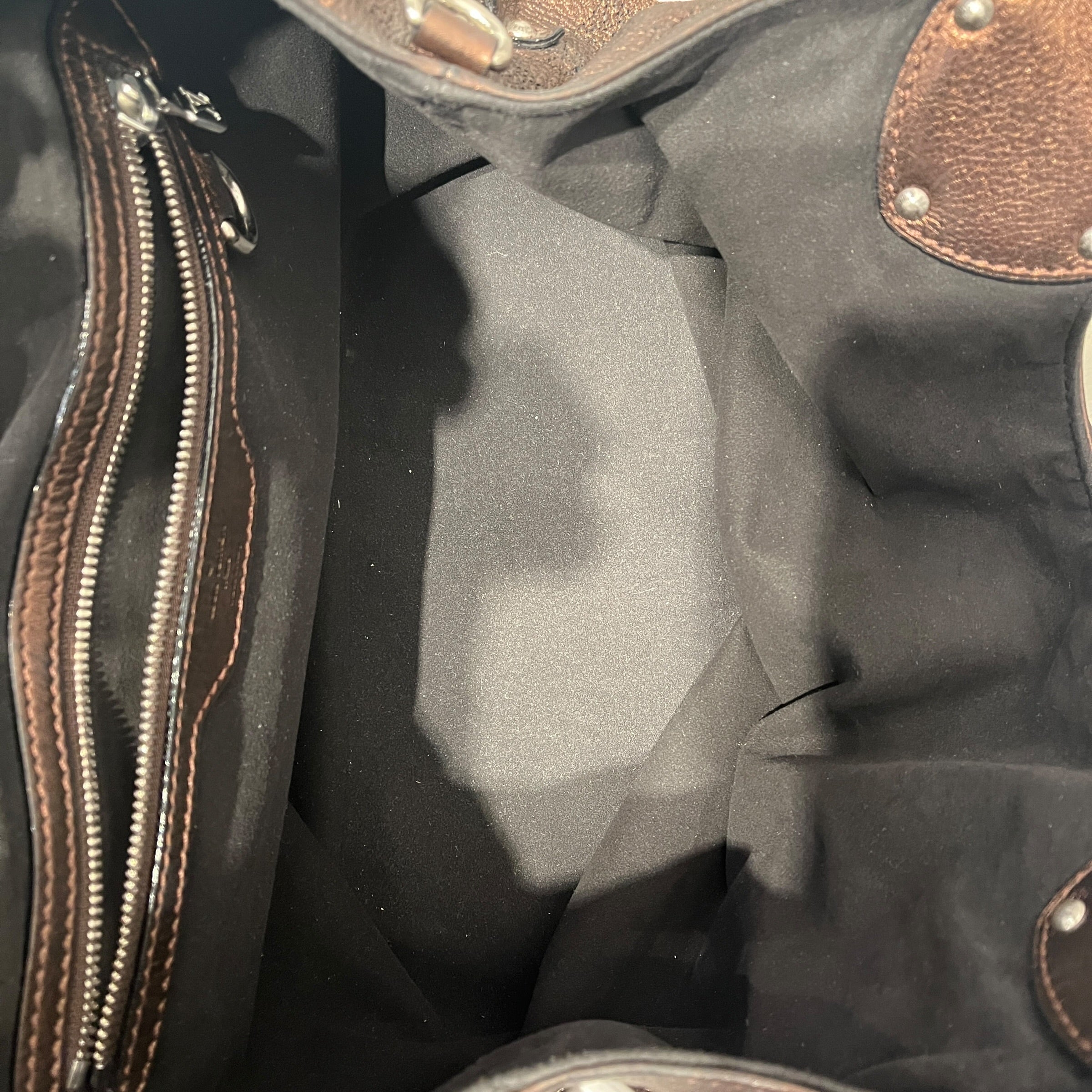 LOUIS VUITTON/Bag/OS/Leather/BRW/MAHINA HOBO BAG view 4