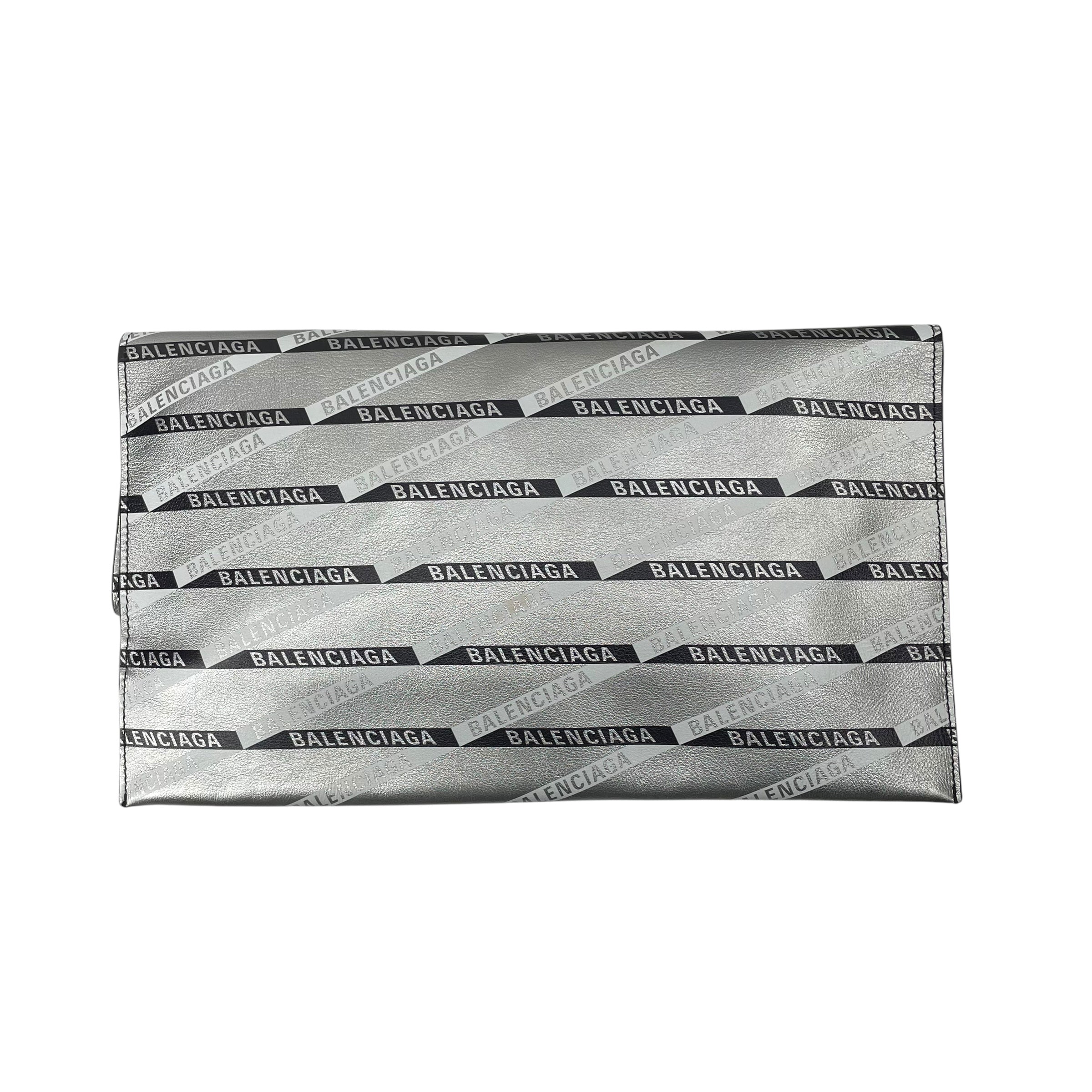 BALENCIAGA/Clutch Bag/All Over Print/Leather/SLV/MONOGRAM LOGO BLK+WHI view 2