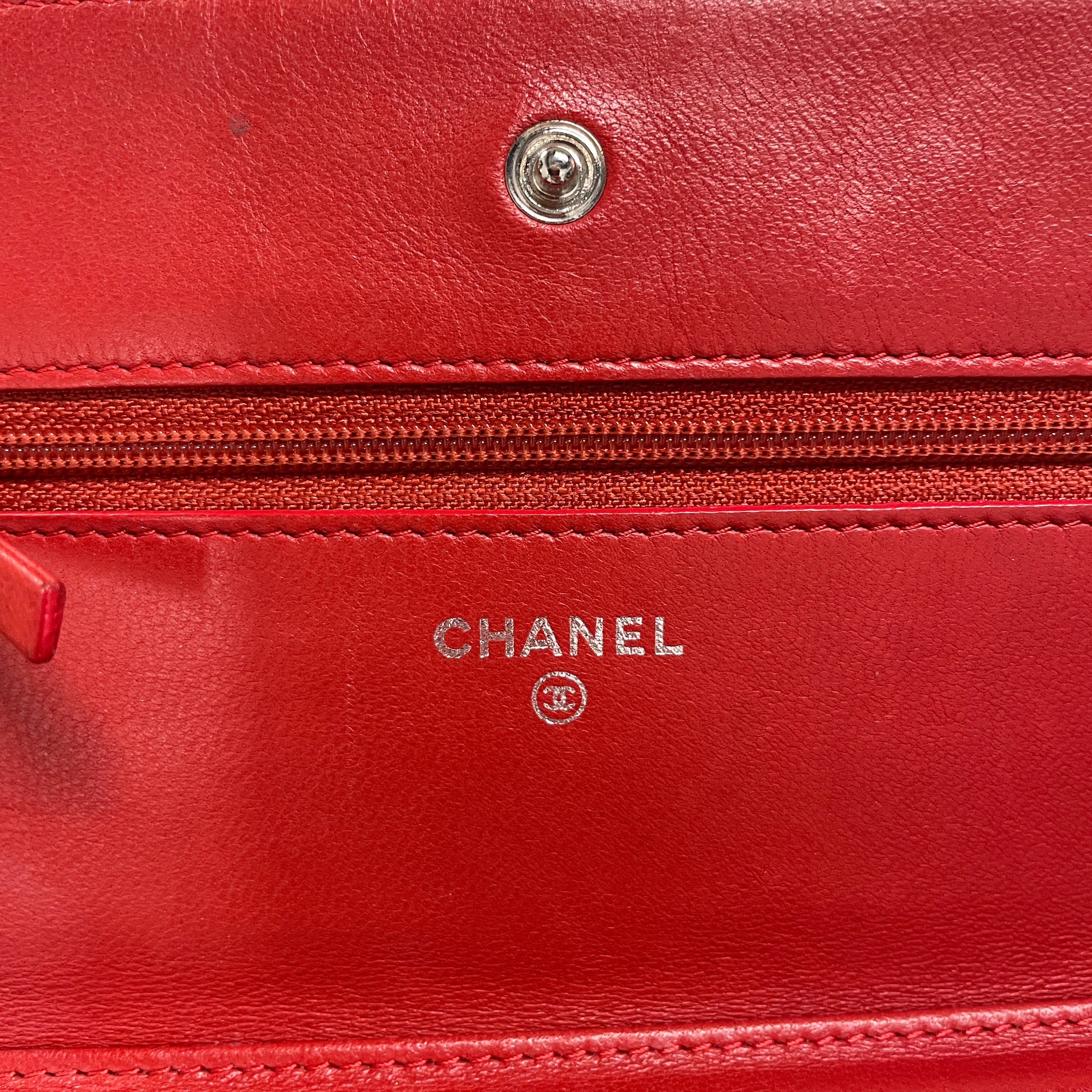 CHANEL/Cross Body Bag/Leather/RED/9gokctw view 6
