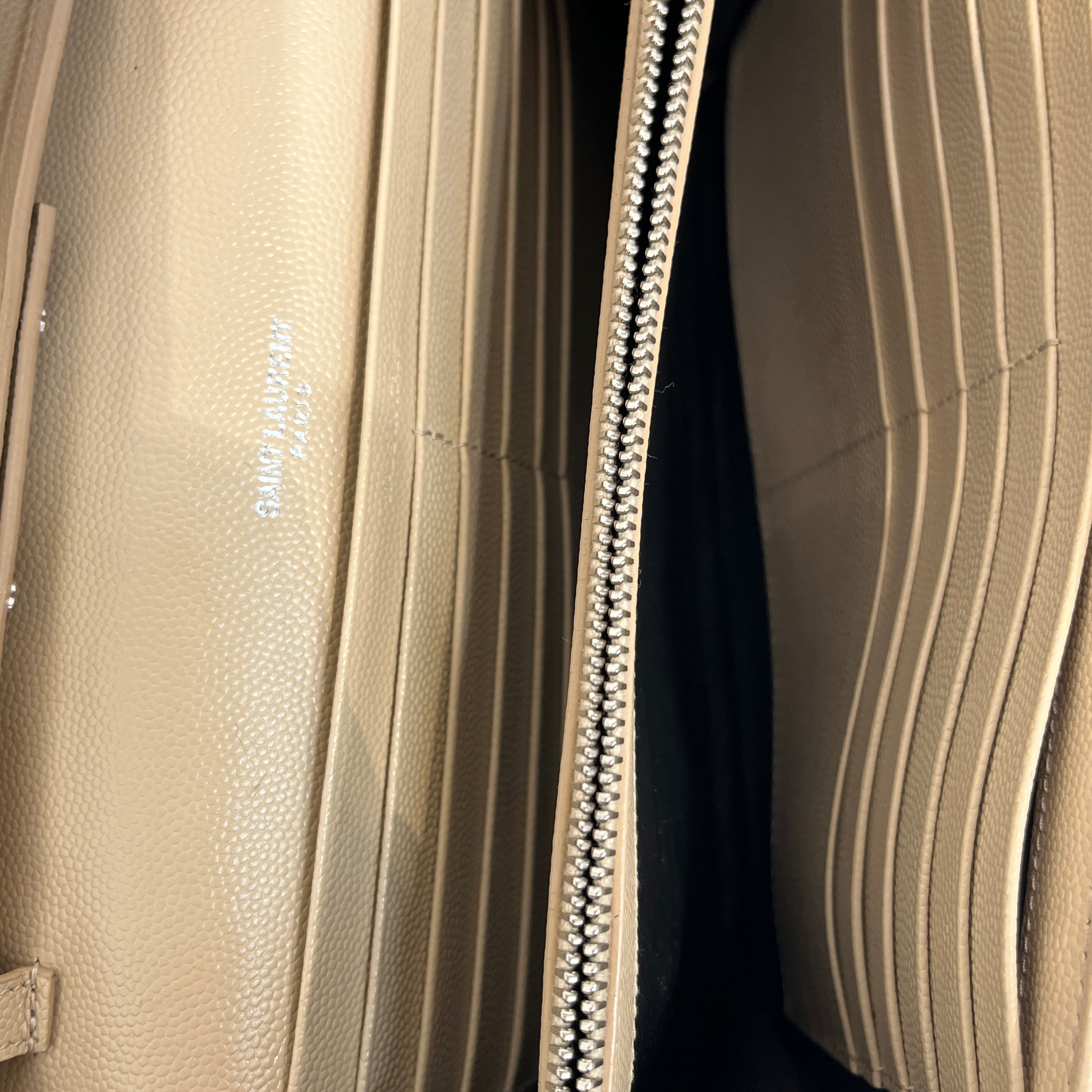 SAINT LAURENT/Cross Body Bag/Leather/BEG/Chevron view 4