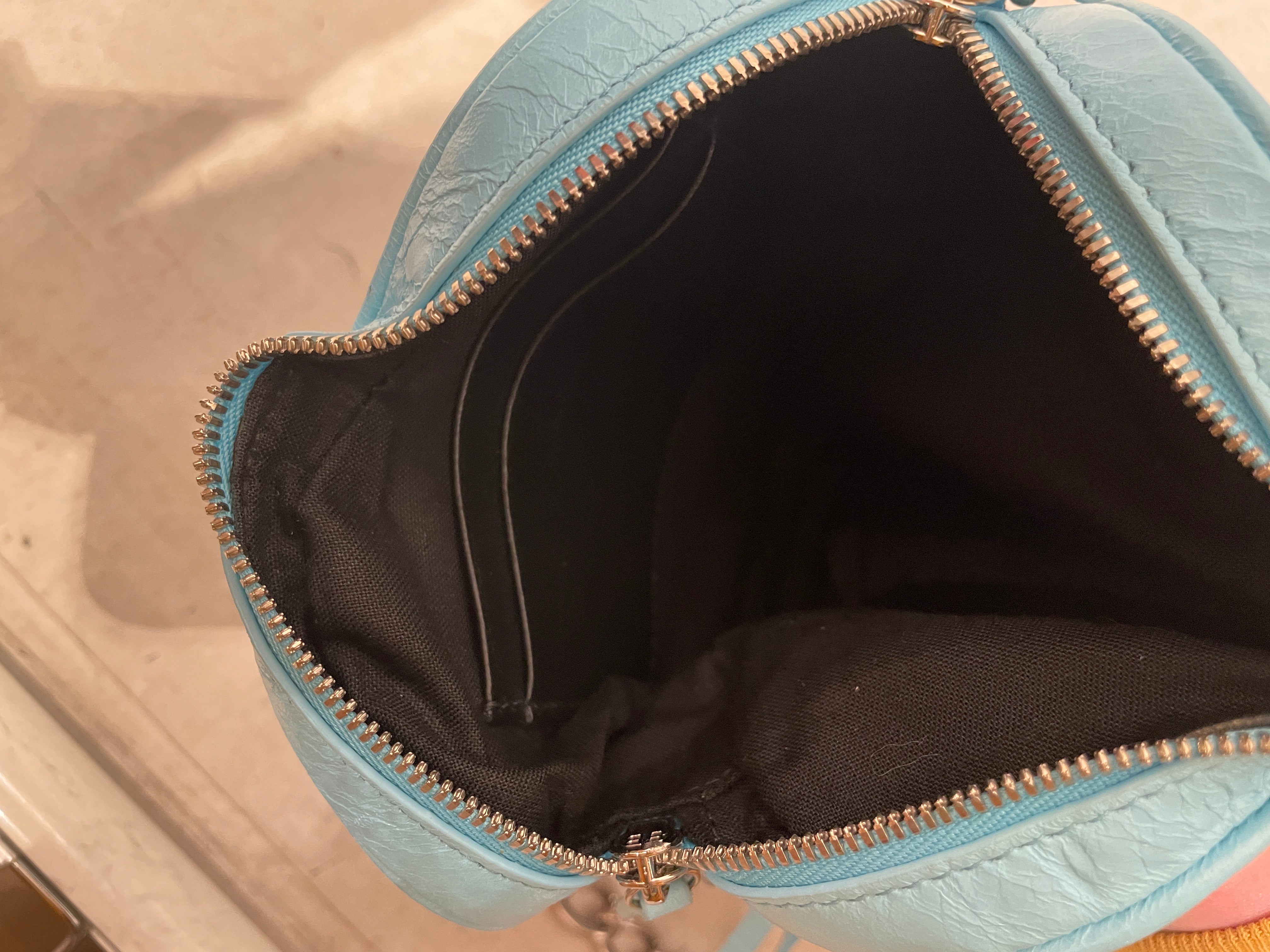 BALENCIAGA/Cross Body Bag/Leather/BLU/heart shaped le cagole city view 4