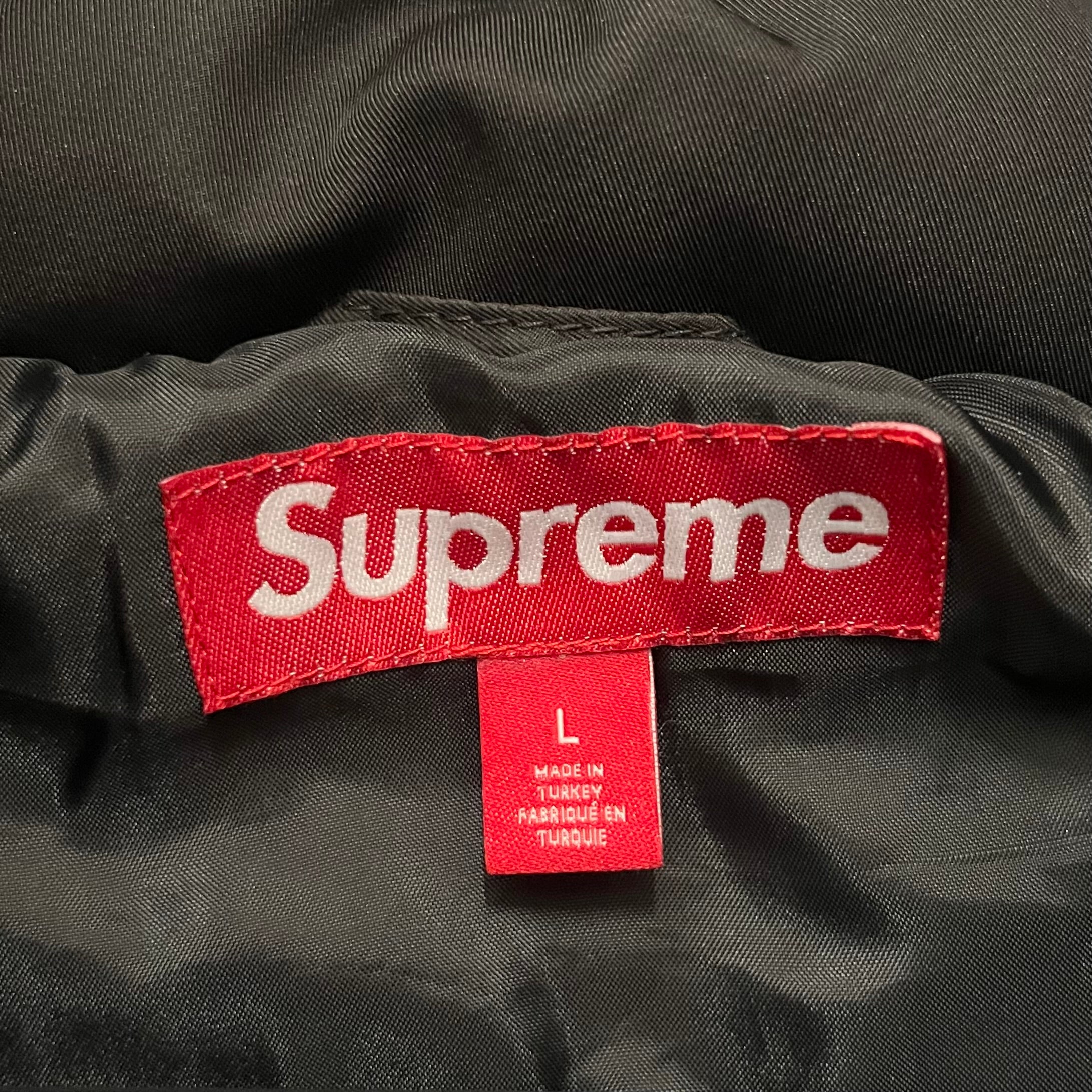 Supreme/Puffer Jkt/L/Nylon/BLK/SCRIPT EMBOSSED LEATHER YOKE view 3