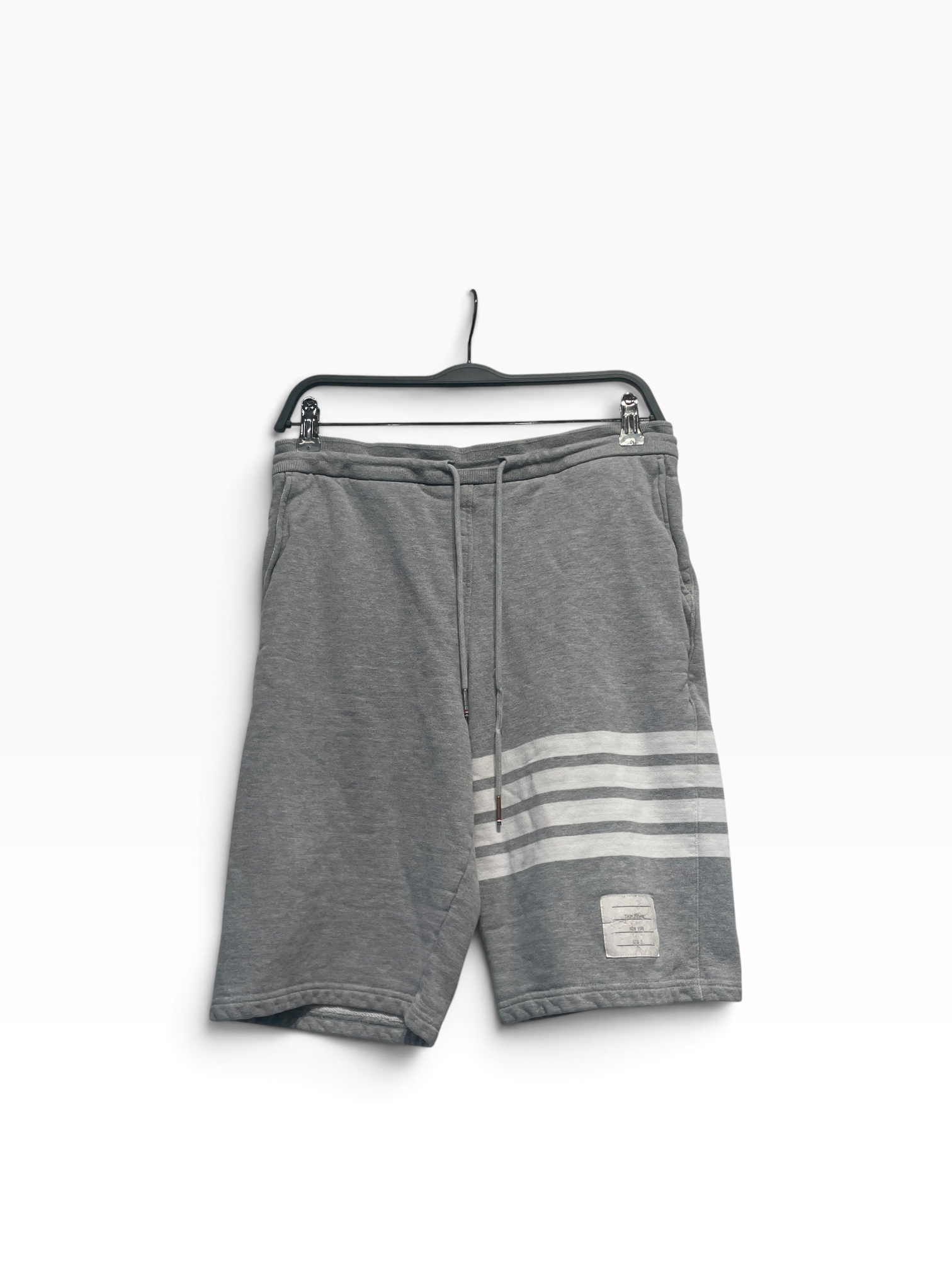 THOM BROWNE. NEW YORK/Shorts/2/Cotton/GRY/ view 1