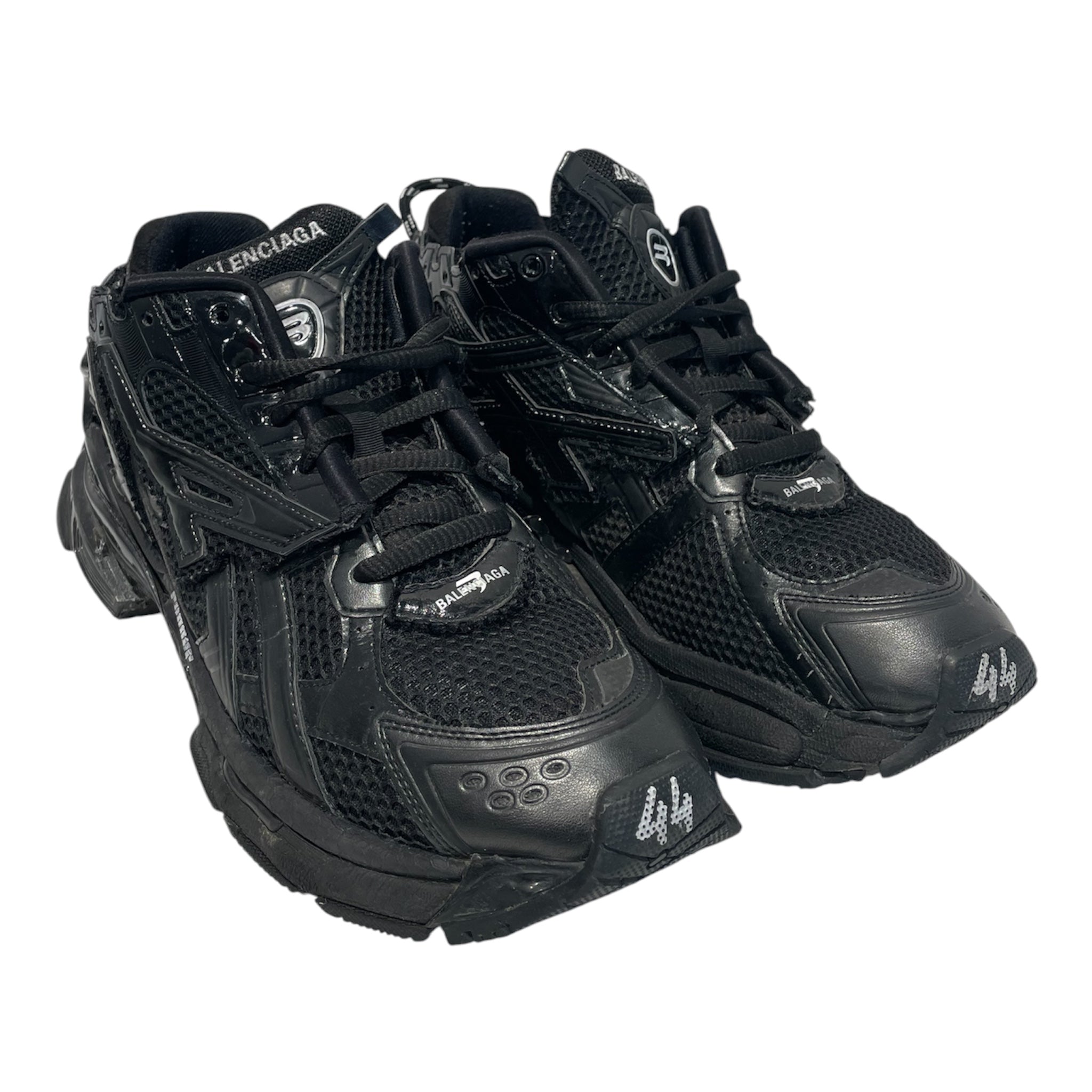 BALENCIAGA/Low-Sneakers/EU 44/Acrylic/BLK/triple black runner view 1