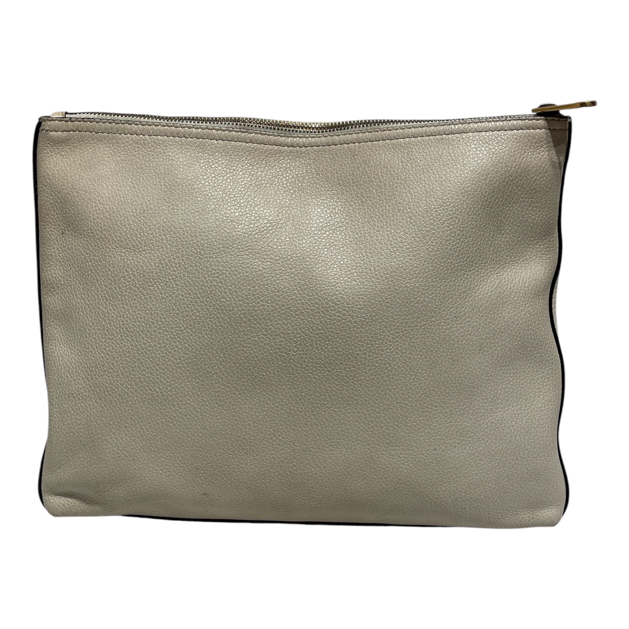 GUCCI/Pouch/Leather/CRM/Pebbled Leather Gucci Logo view 2