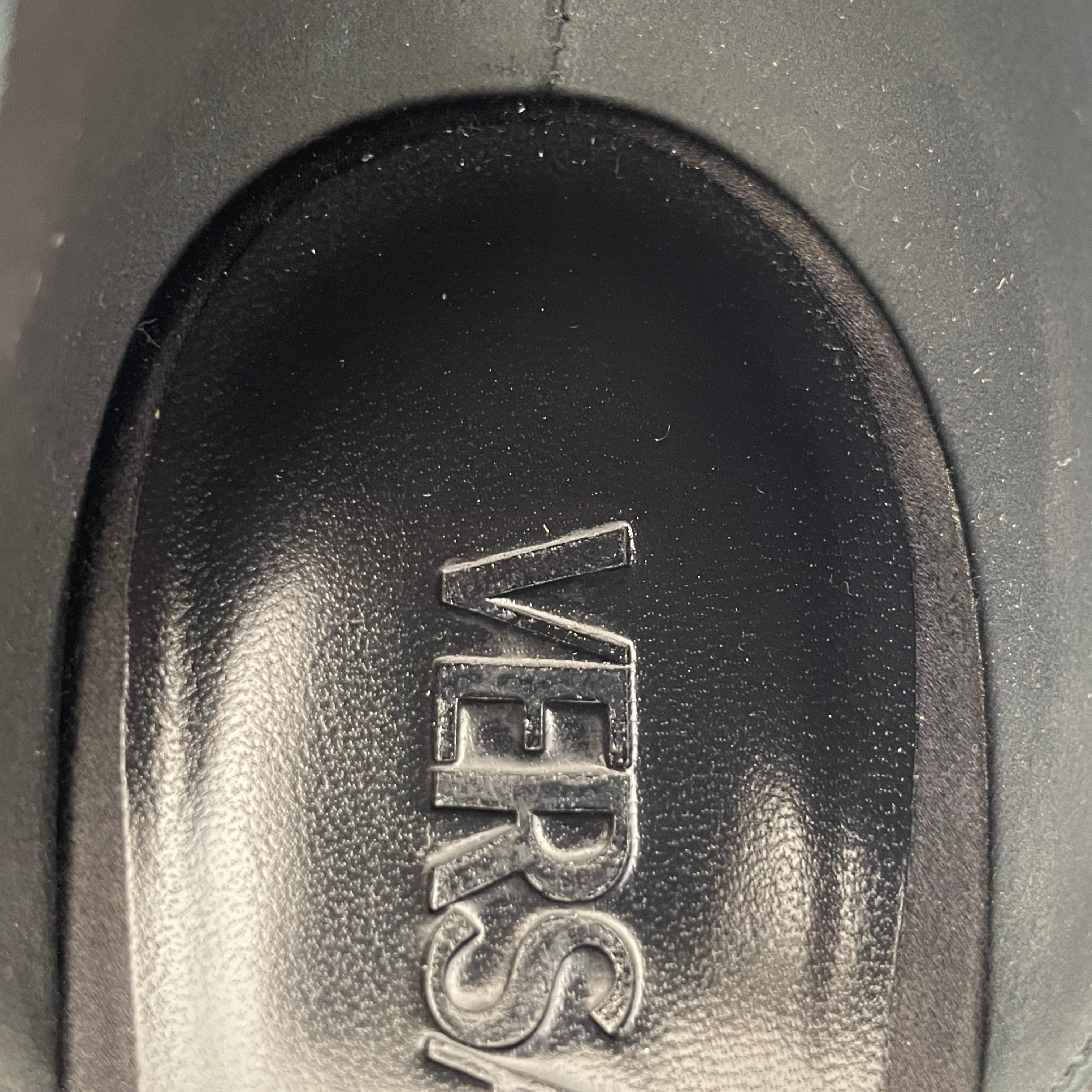 VERSACE/Heels/EU 37.5/BLK/ view 3