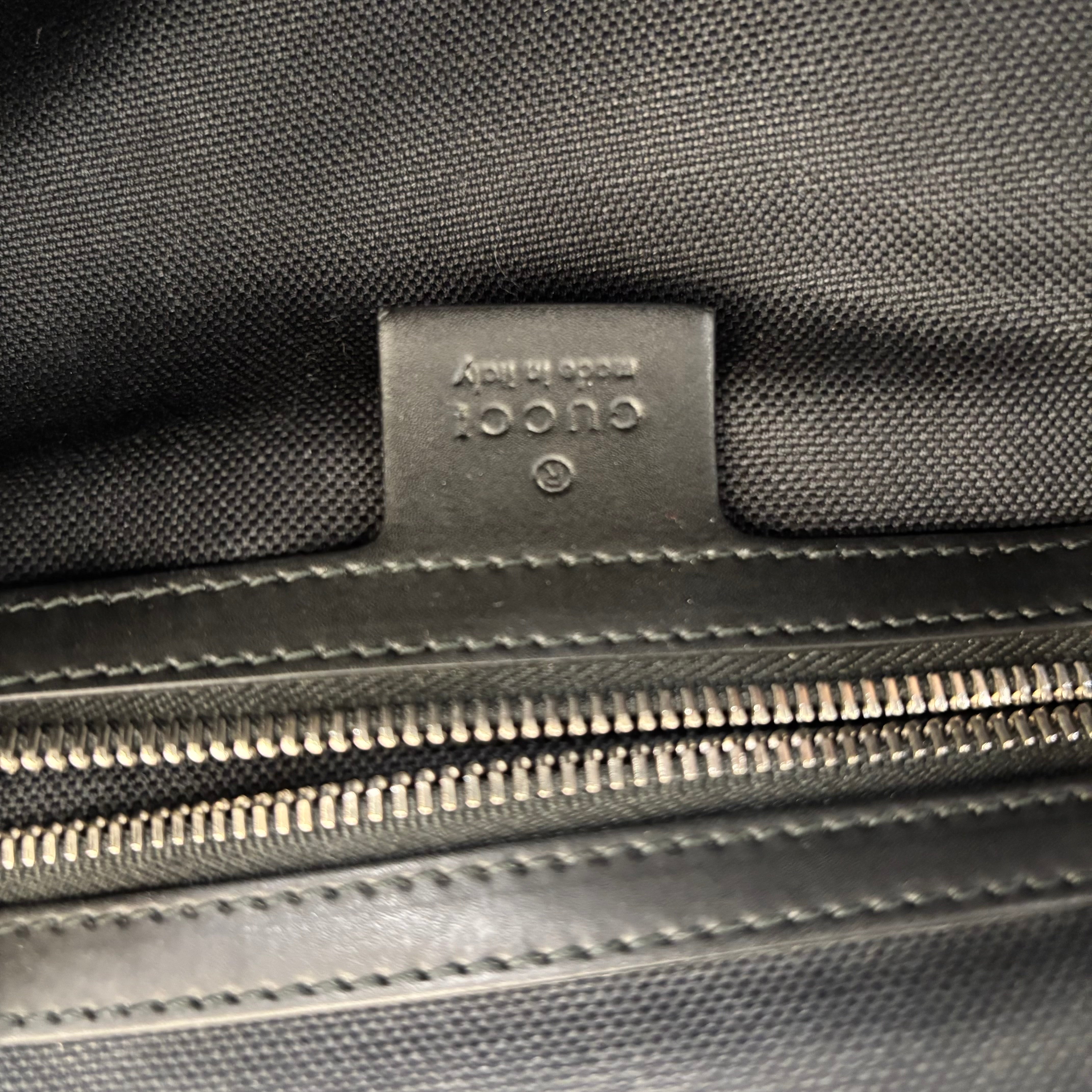 GUCCI/Bag/Monogram/Leather/NVY/GG Supreme Web Pouch view 3