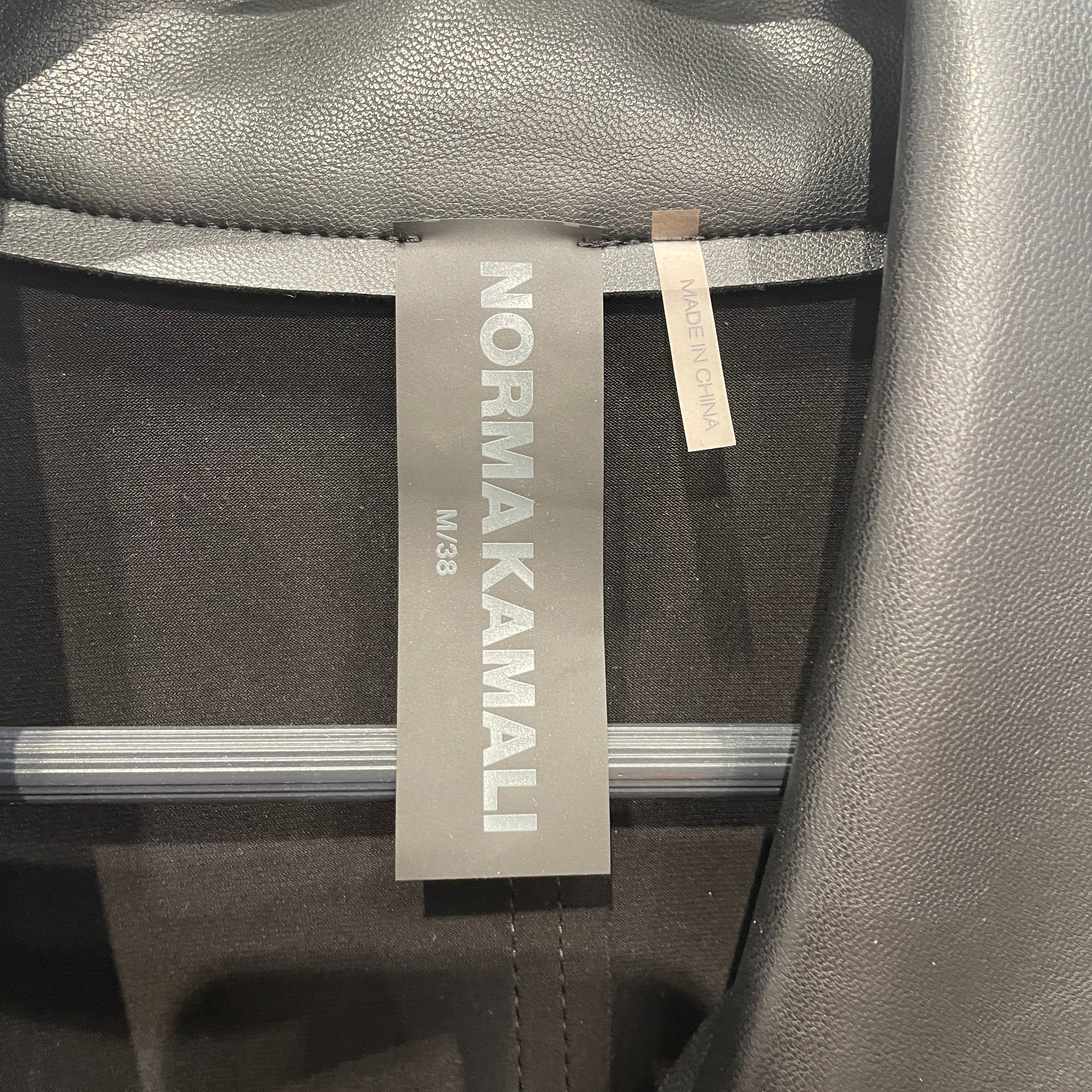 NORMA KAMALI/Leather Jkt/L/Leather/BLK/SHOULDER PATCH SKINNY FIT view 3