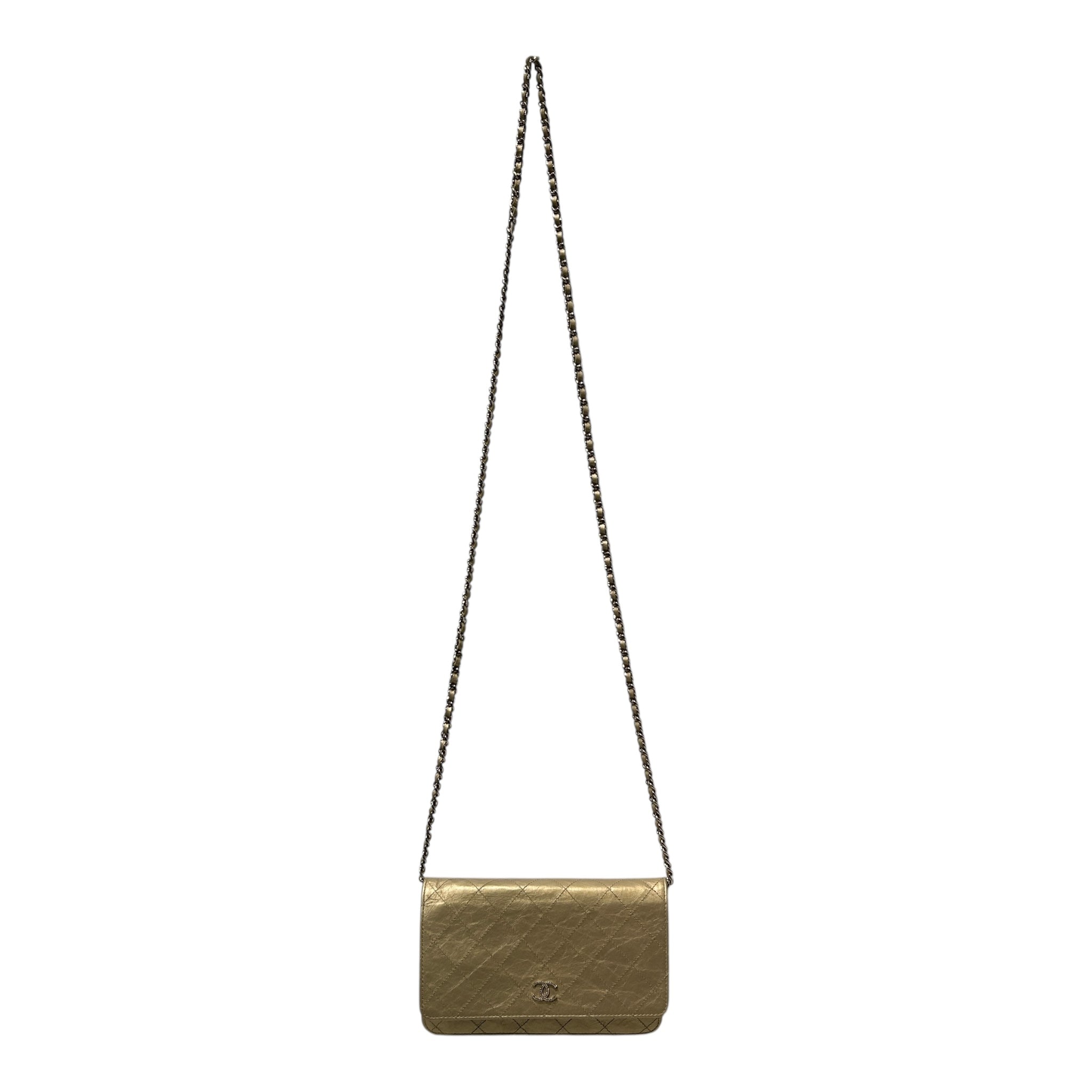 CHANEL/Cross Body Bag/Leather/GLD/LEATHER CROSSBODY BAG view 1