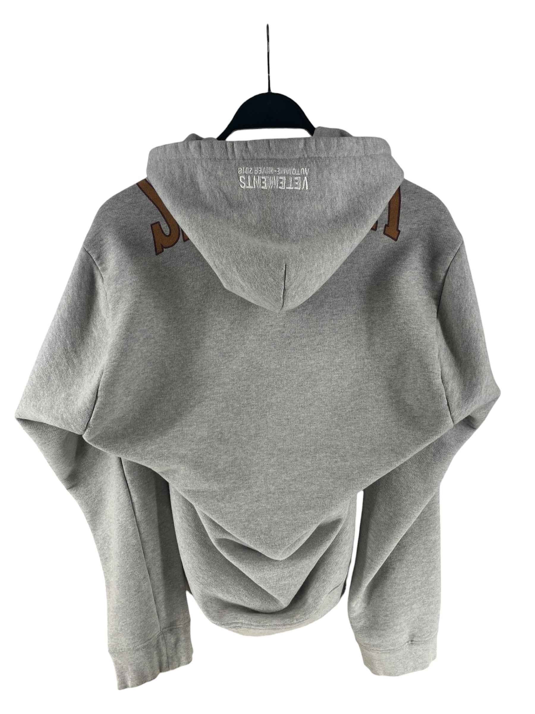 VETEMENTS/Hoodie/S/Cotton/GRY/MISPLACED LOGO AW18 view 2