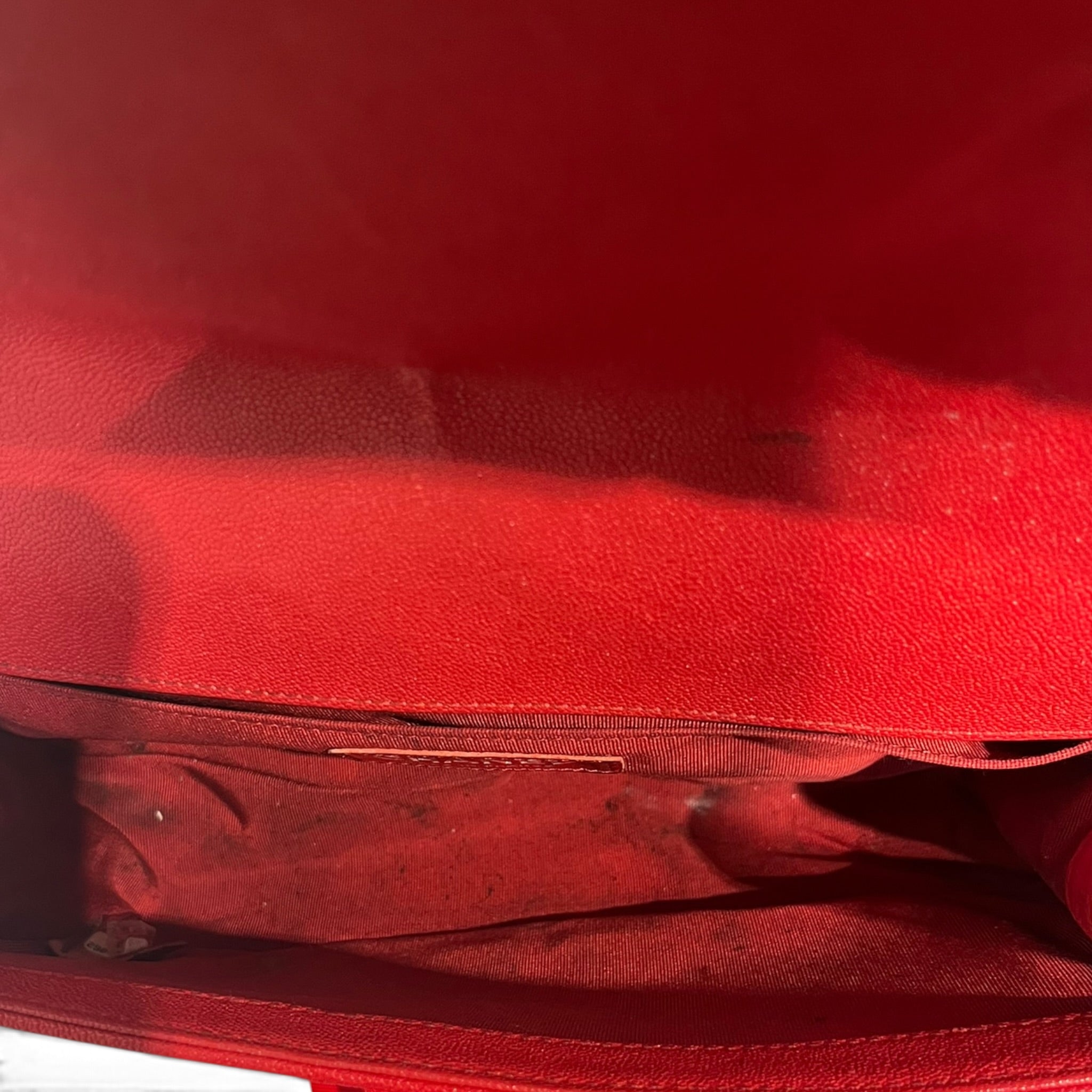 CHANEL/Cross Body Bag/Leather/RED/29843702 Boy Bag view 4