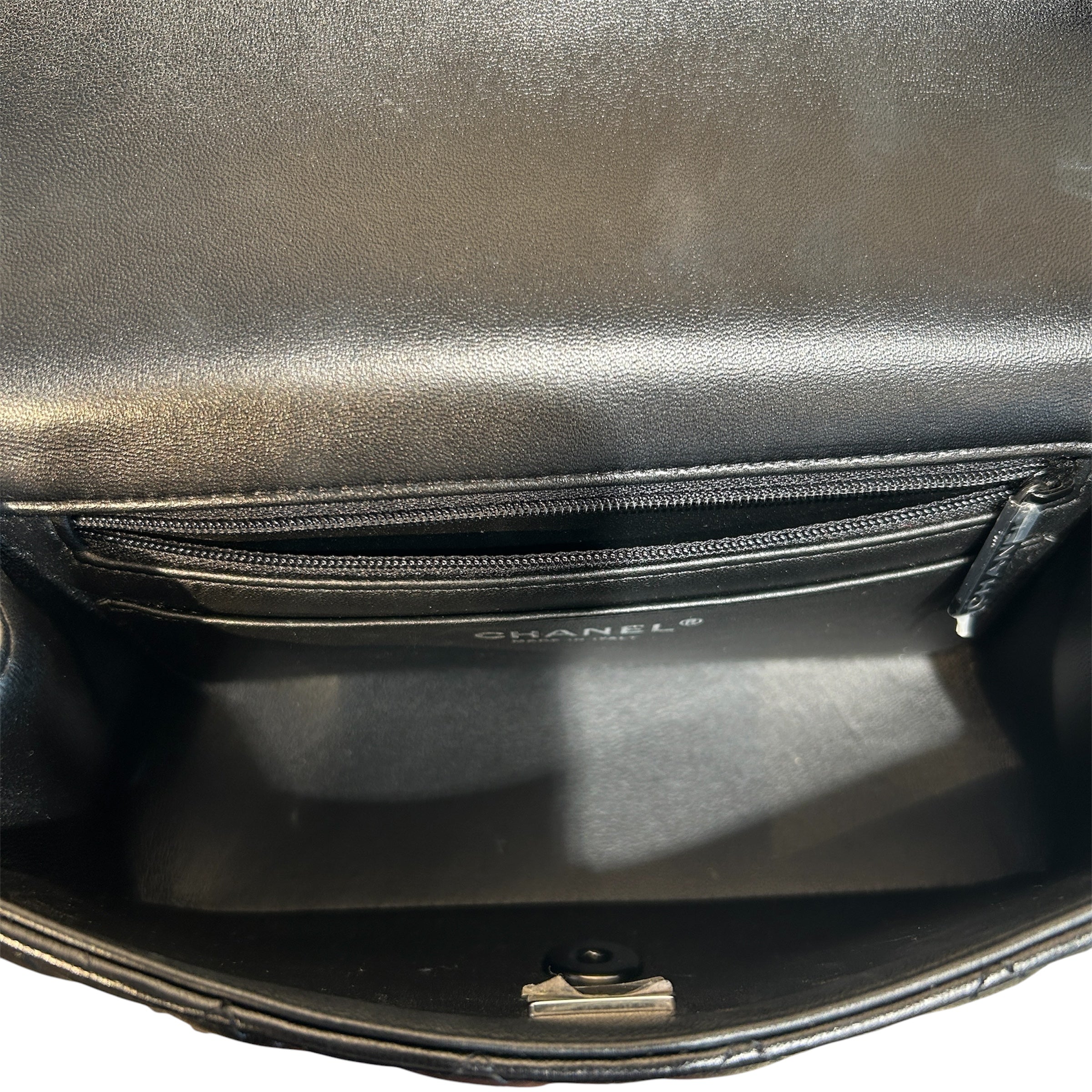 CHANEL/Cross Body Bag/Leather/BLK/mini flap bag view 4