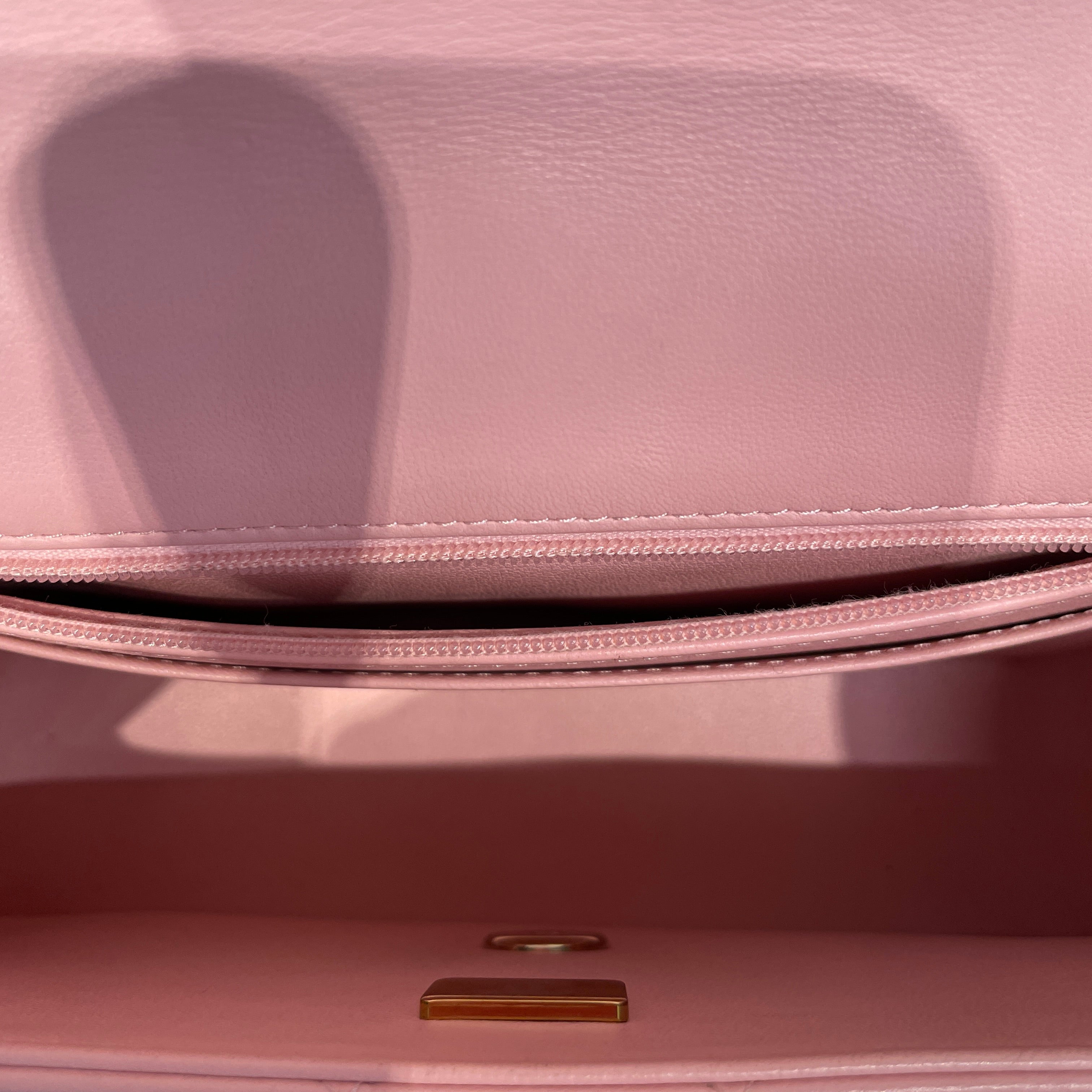 CHANEL/Cross Body Bag/CHANEL S/S 2024 view 7