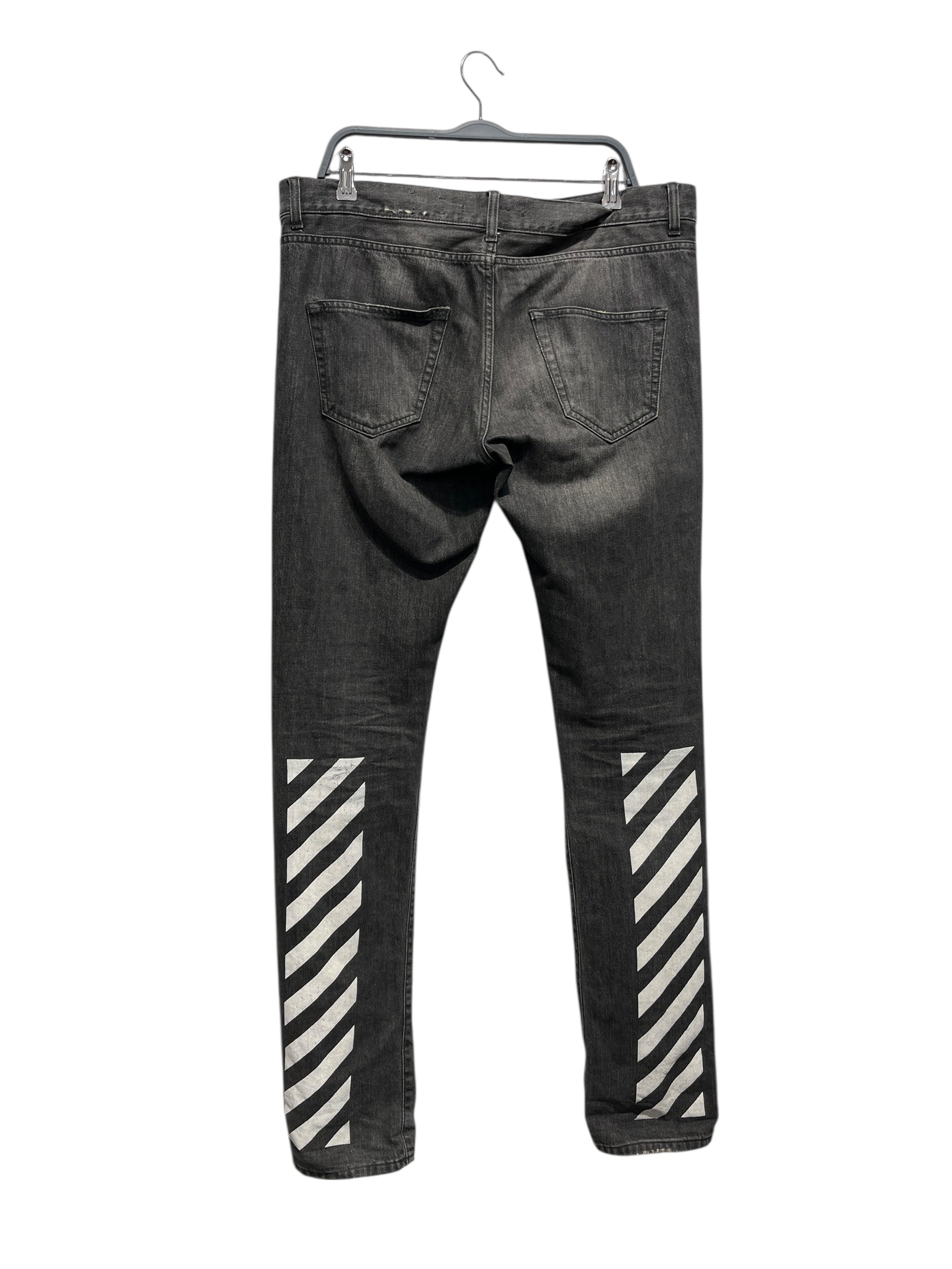 OFF-WHITE/Straight Pants/34/Denim/BLK/Distressed/wht stripes back leg view 2