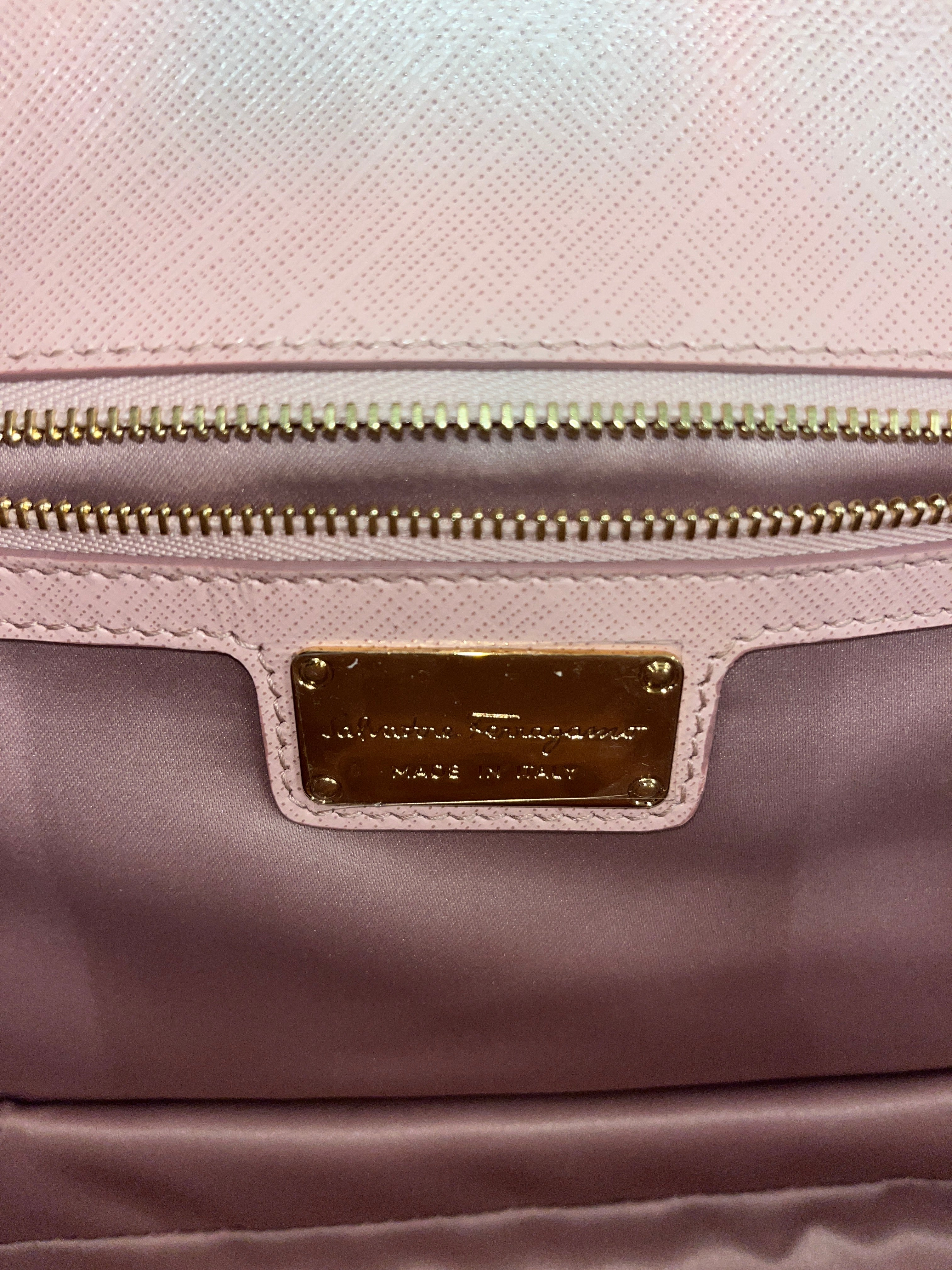 Salvatore Ferragamo/Cross Body Bag/Leather/PNK/Vara Saffiano Leather view 5