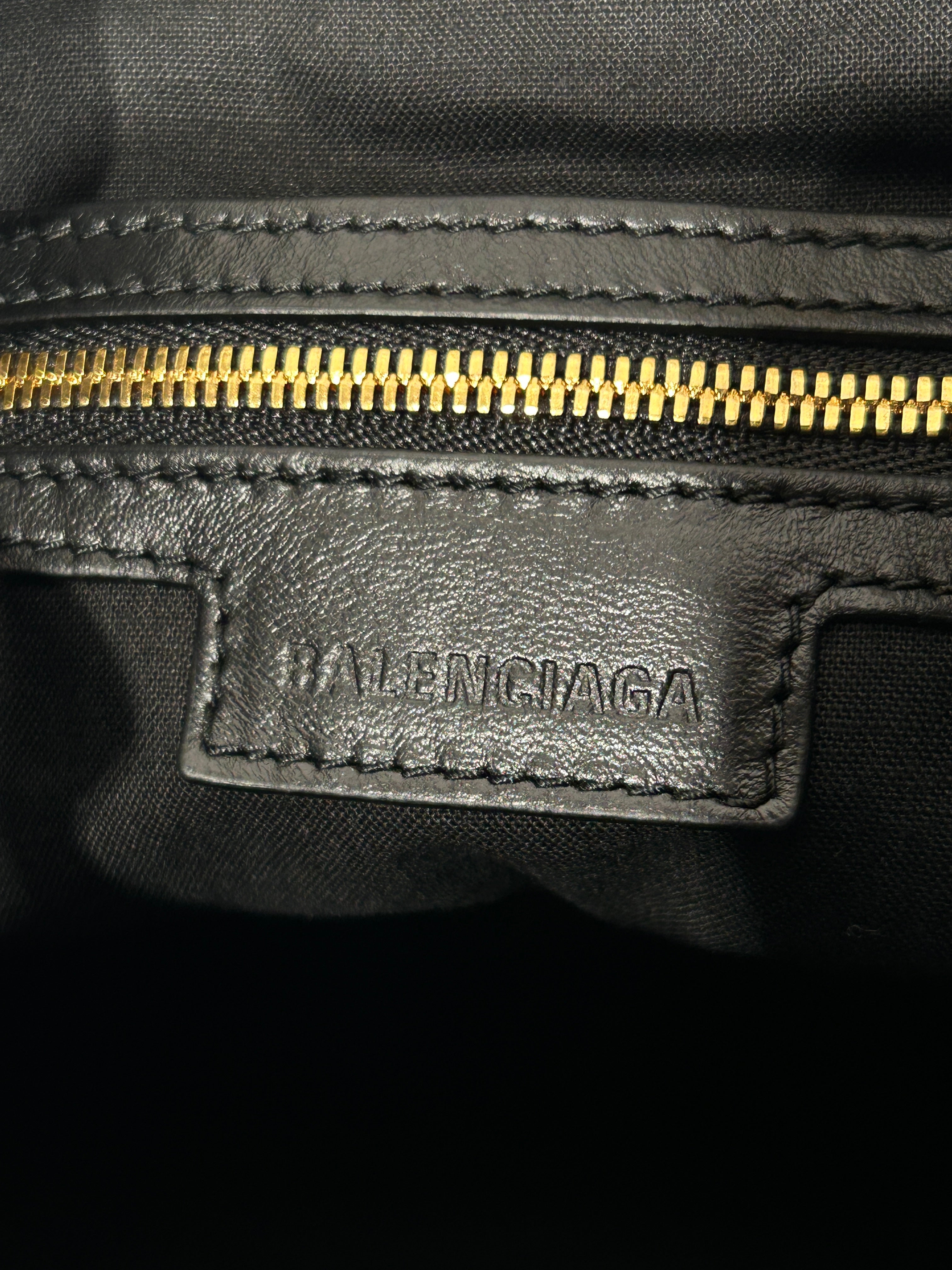 BALENCIAGA/Bag/OS/Leather/BLK/Le Cagole Bucket Bag view 5