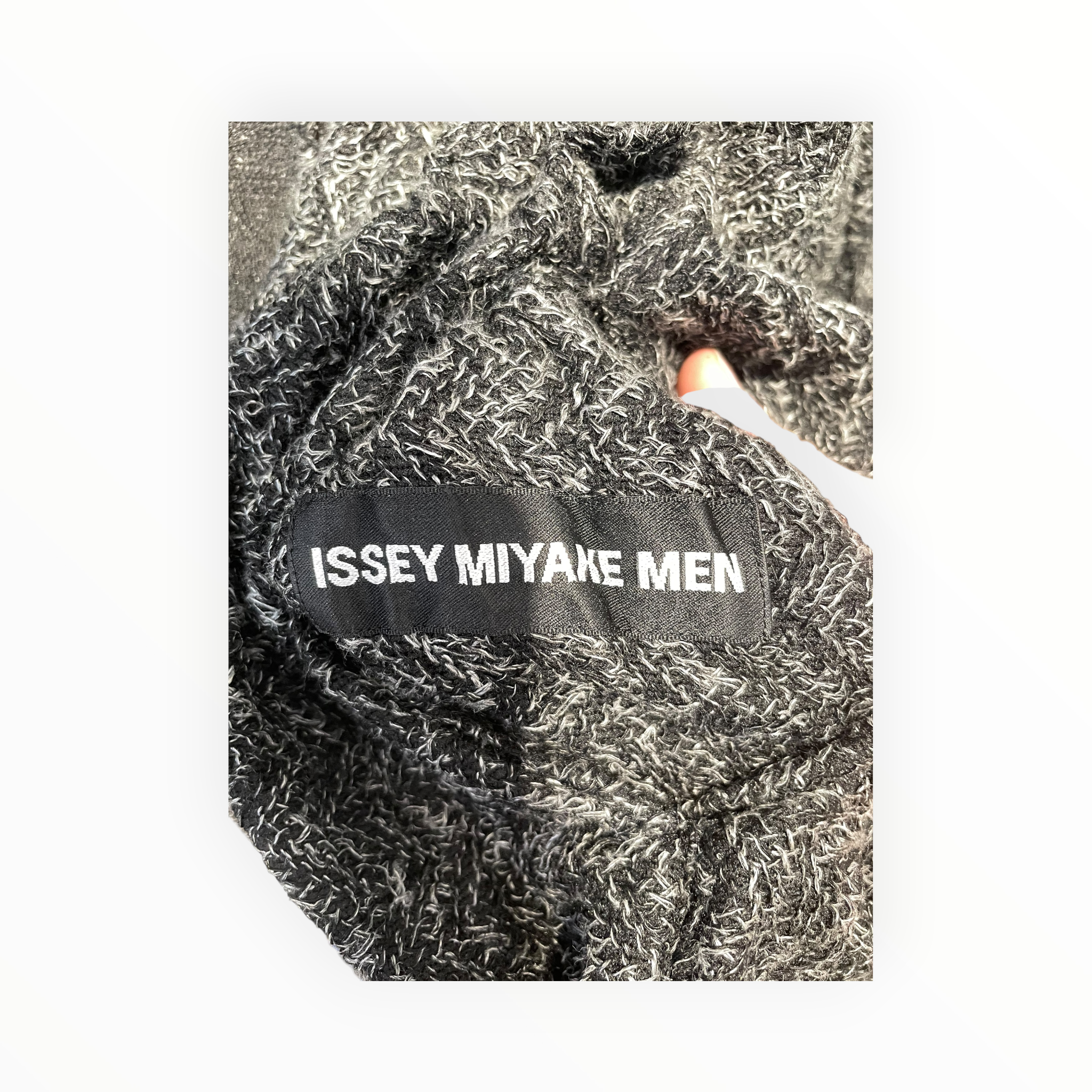 ISSEY MIYAKE/Cardigan/M/Polyester/GRY/THREE BUTTONS view 3