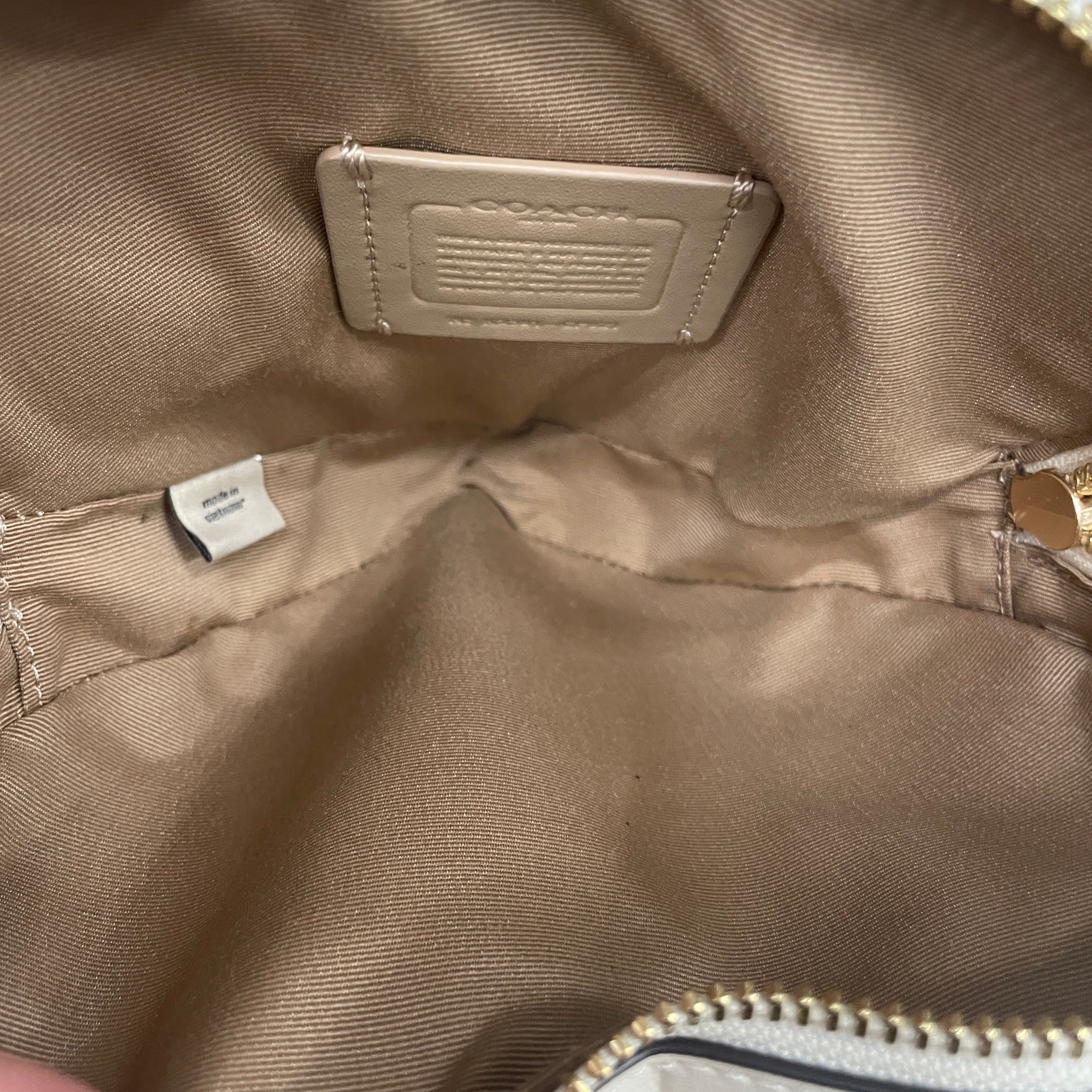 COACH/Bag/Monogram/Leather/BEG/heart crossbody/top handle <3 view 5