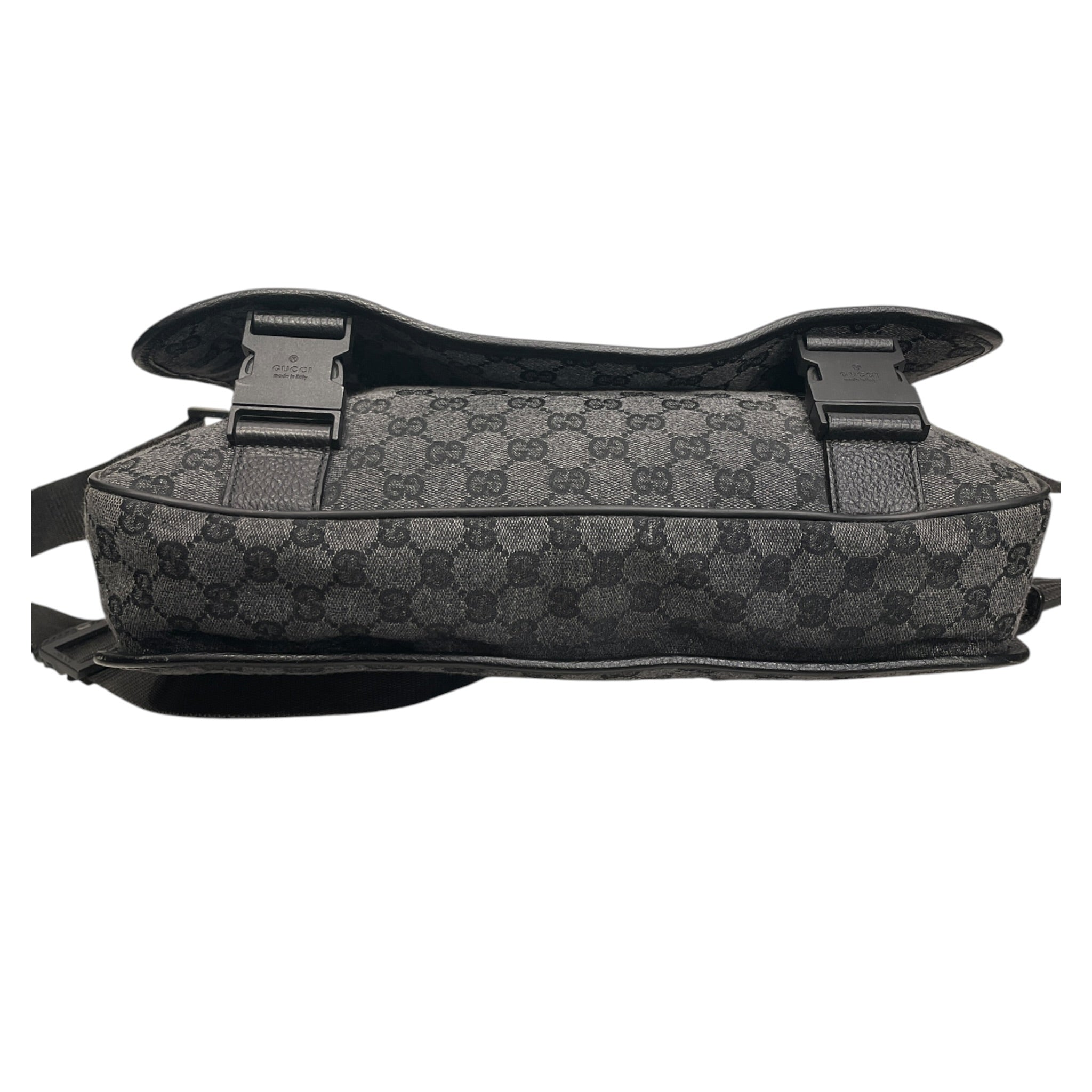 GUCCI/Cross Body Bag/Monogram/Cotton/GRY/RUBBER PATCH MESSENGER BAG view 2