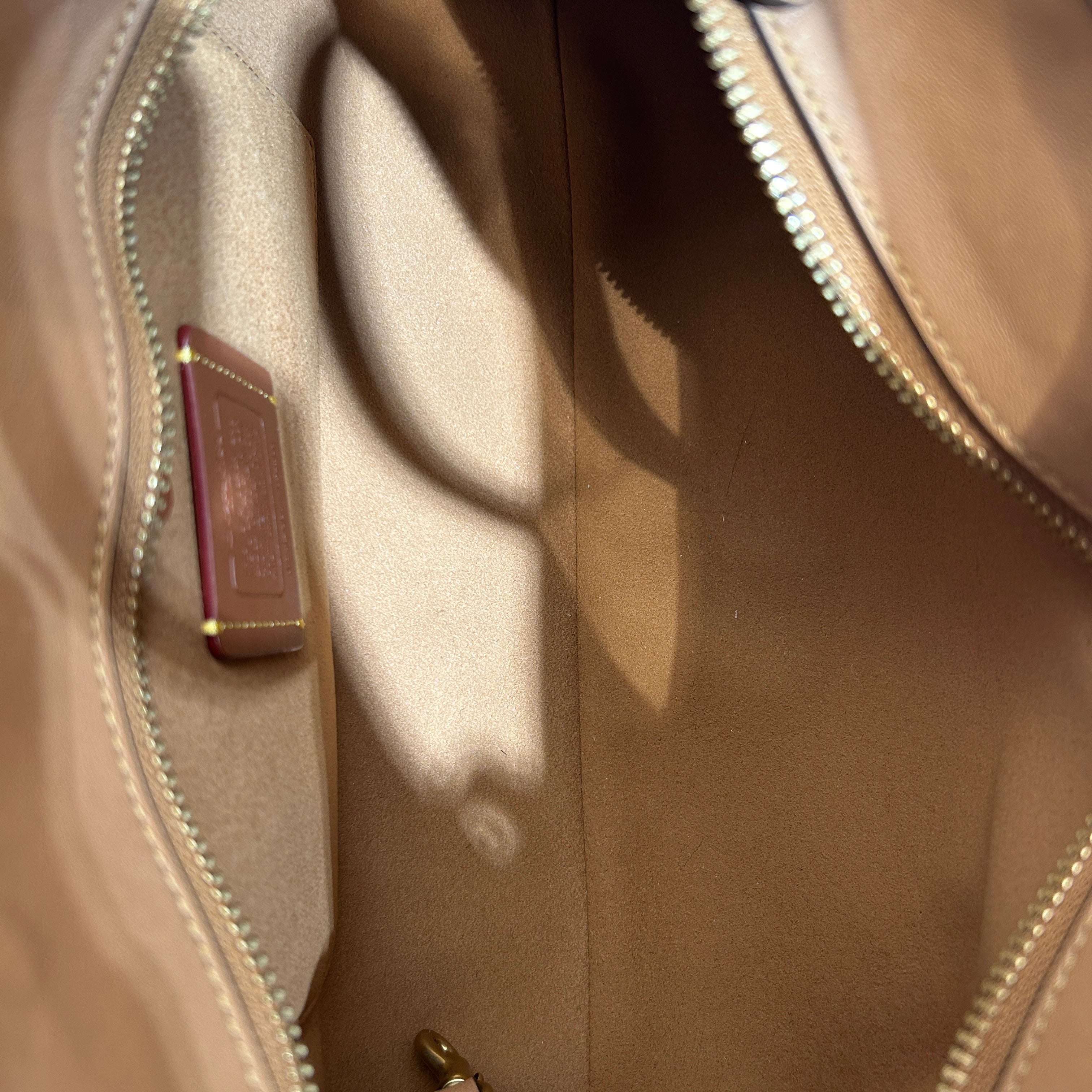 COACH/Bag/Leather/BEG/caryall 28 view 4