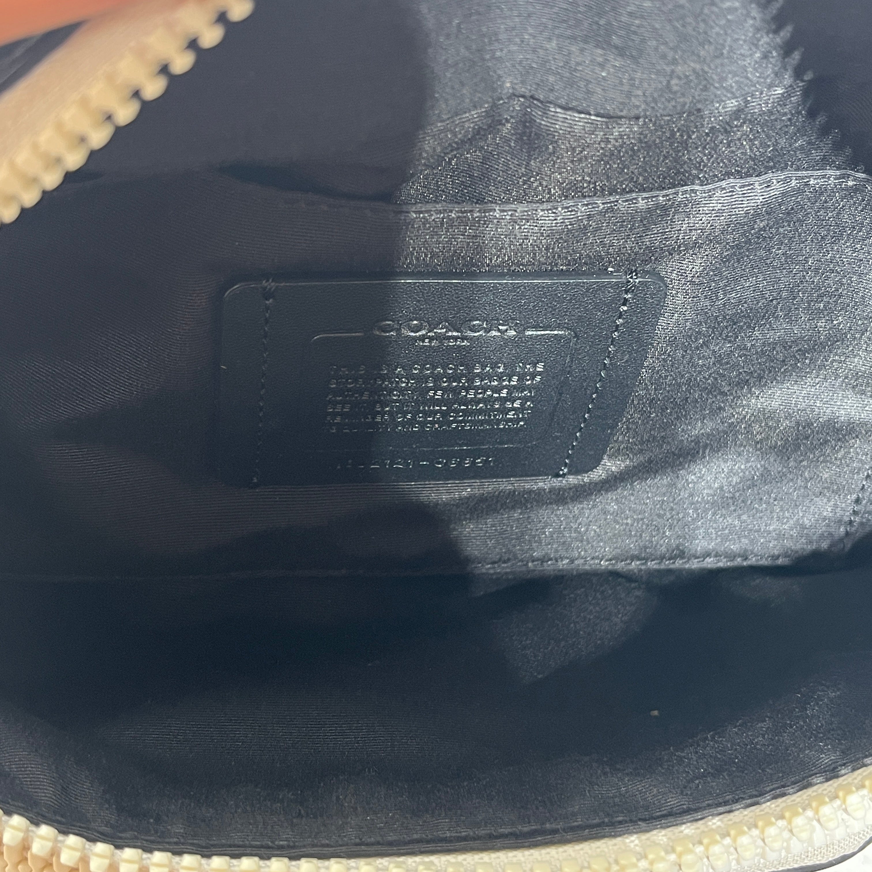 COACH/Cross Body Bag/Monogram/Leather/BLK/ view 4