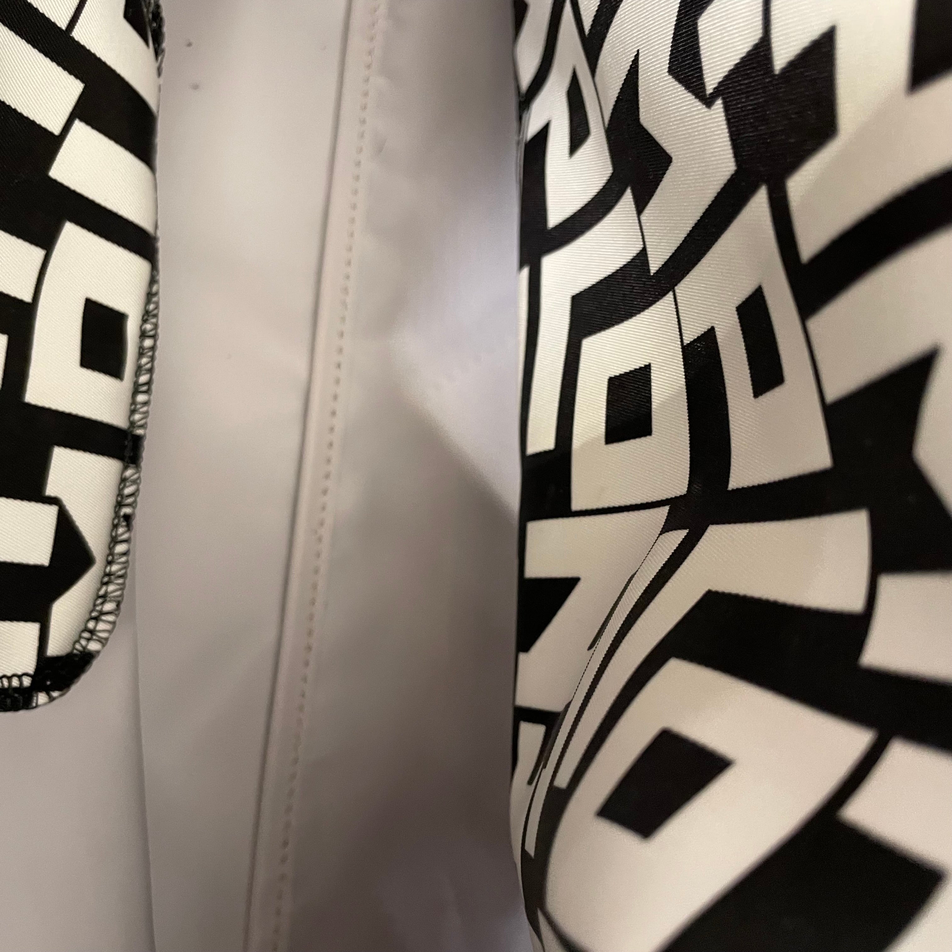 LONGCHAMP/Tote Bag/All Over Print/Nylon/WHT/LE PLIAGE LGP view 4