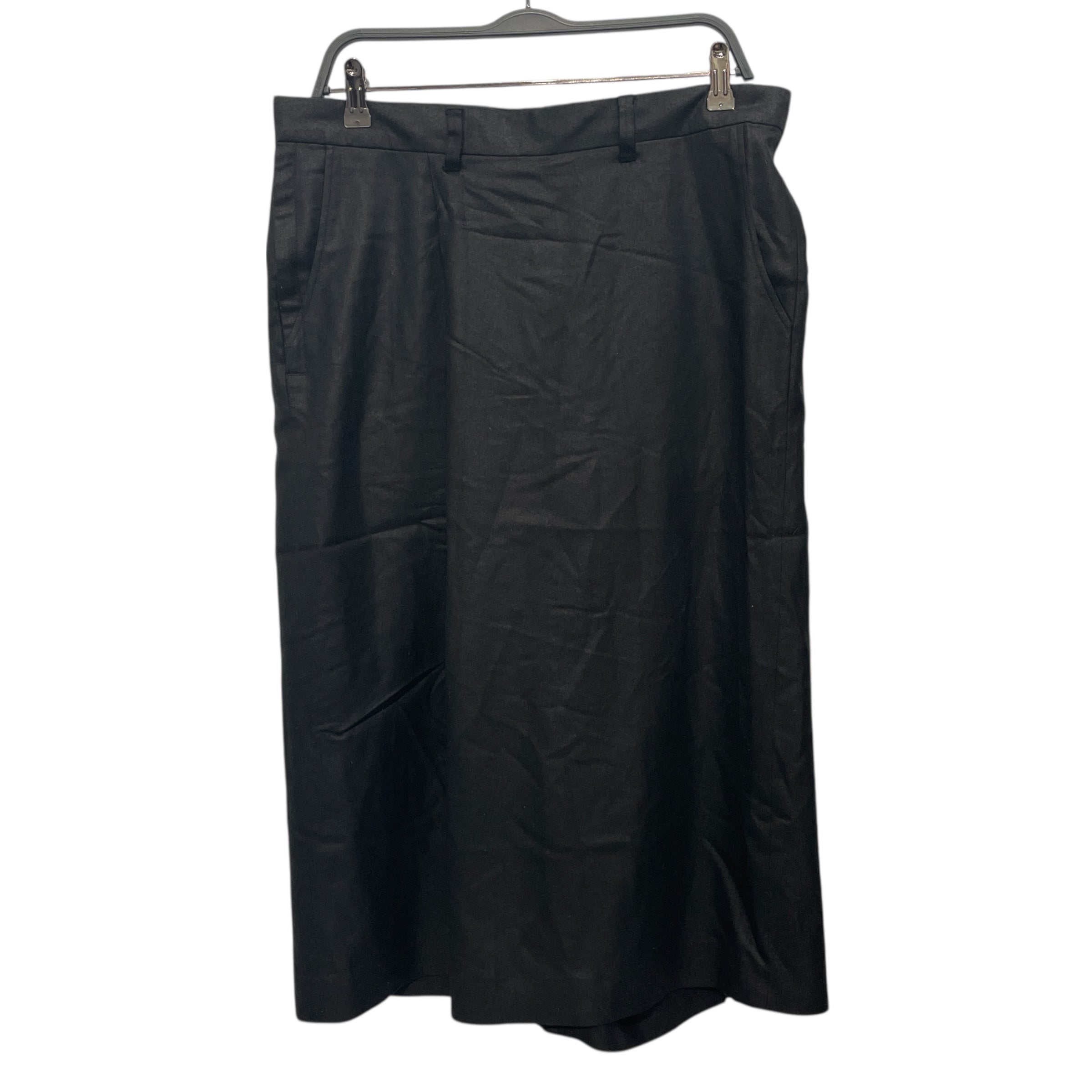 JULIUS/Shorts/4/Wool/BLK/ASYMMETRICAL view 1