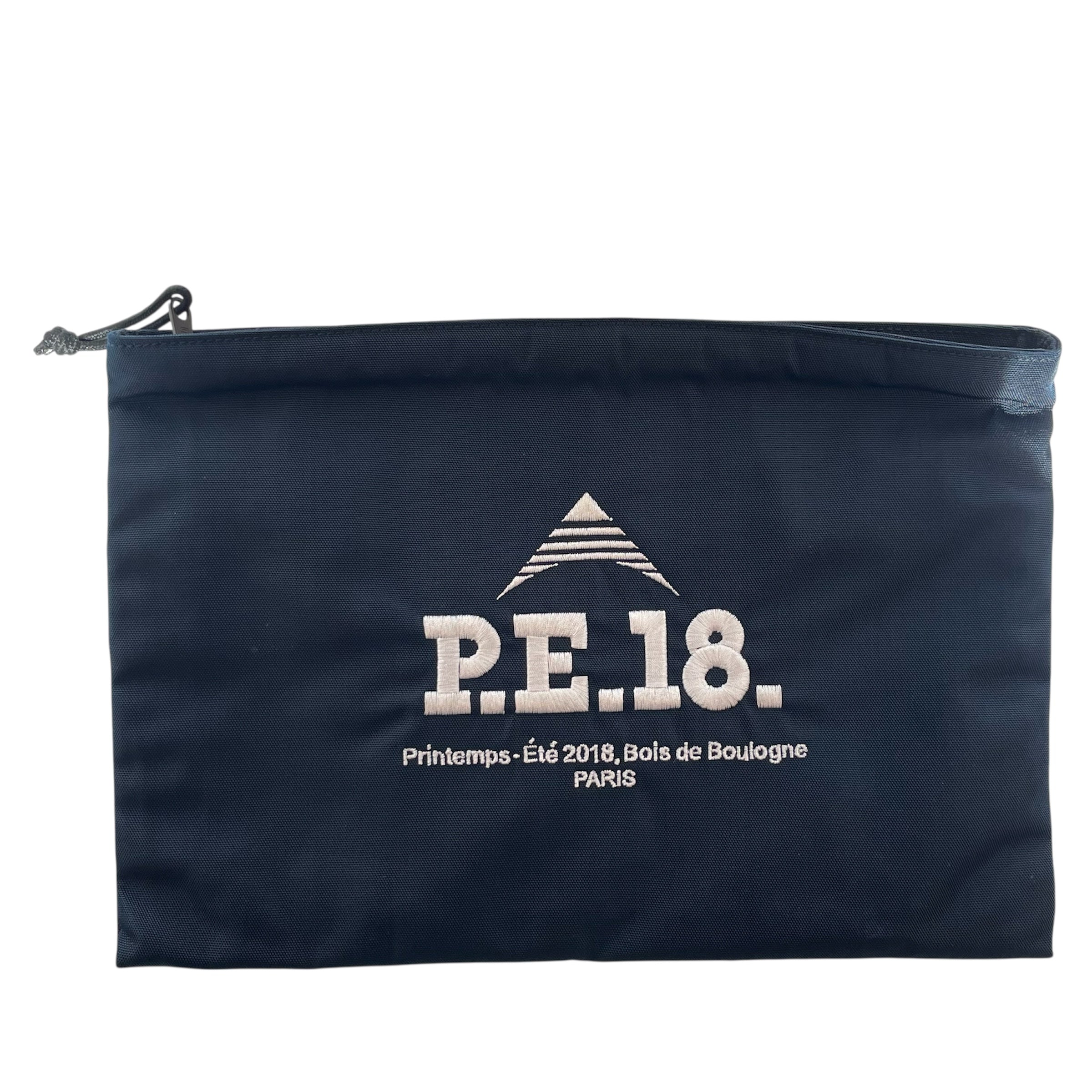 BALENCIAGA/Clutch Bag/Nylon/NVY/P.E.18. view 1