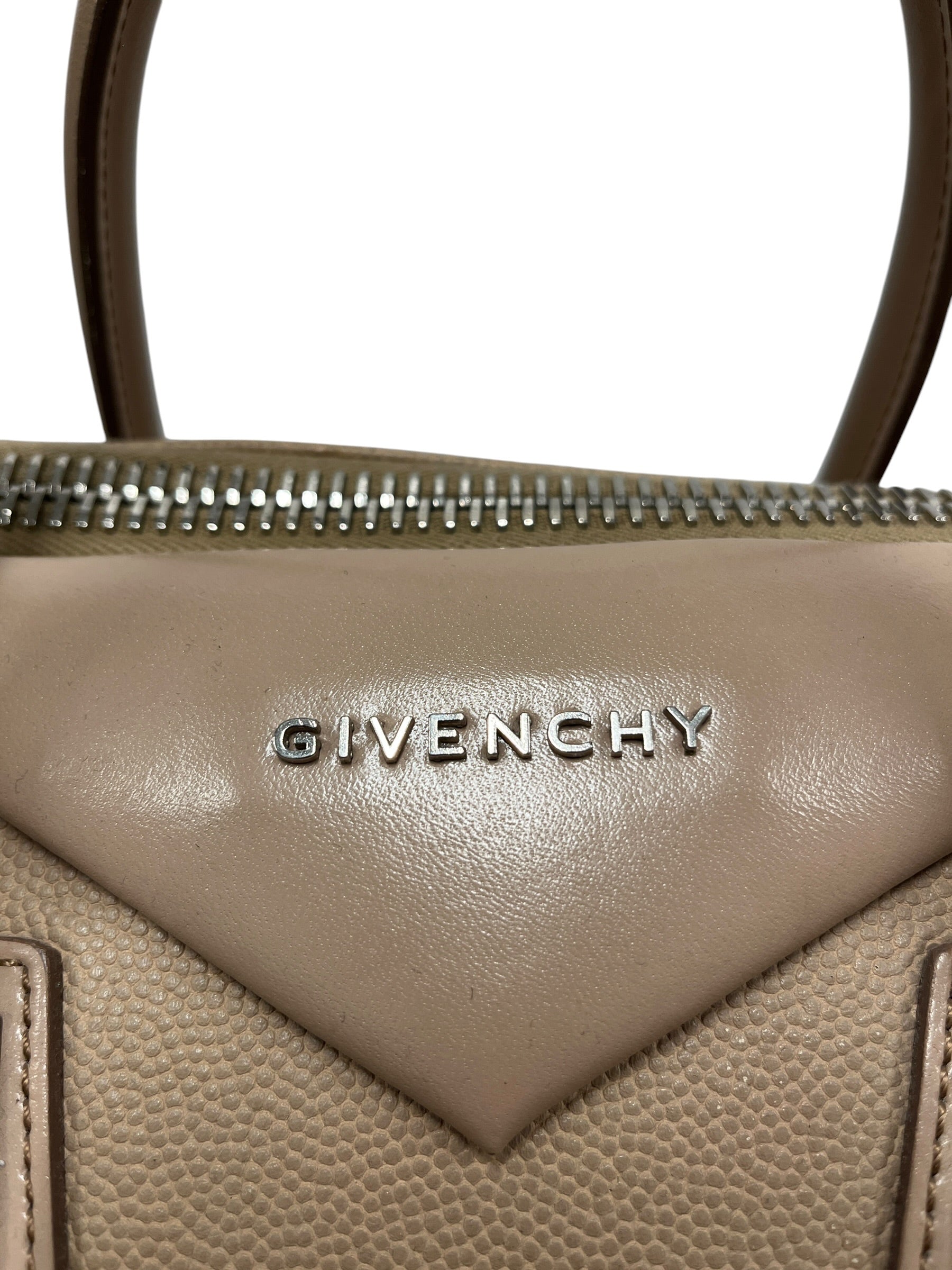 GIVENCHY/Hand Bag/Leather/BEG/Large Antigona Glazed Bag view 5
